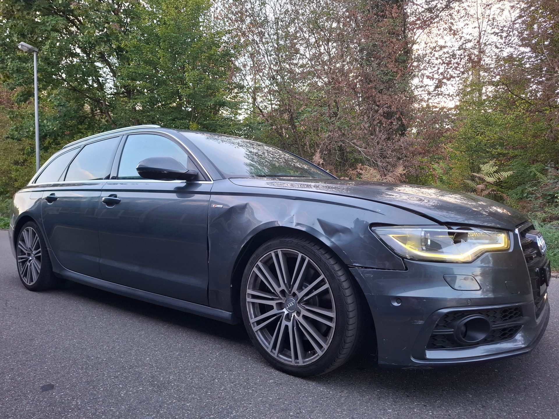 AUDI A6 Avant 3.0 BiTDI V6 quattro tiptronic-image-13