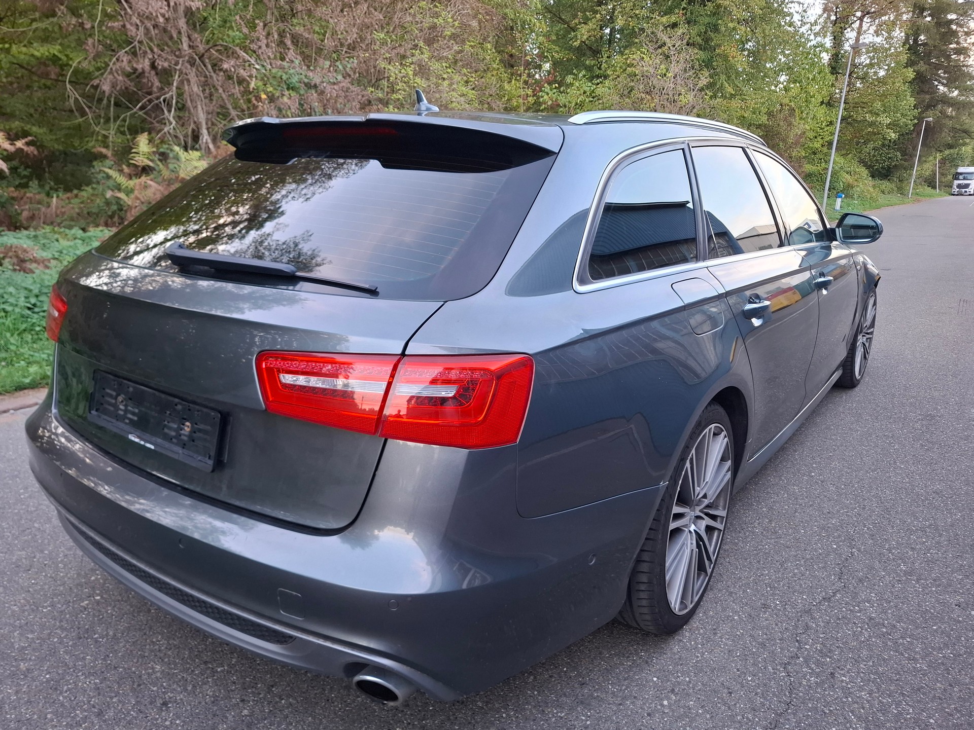 AUDI A6 Avant 3.0 BiTDI V6 quattro tiptronic-image-12