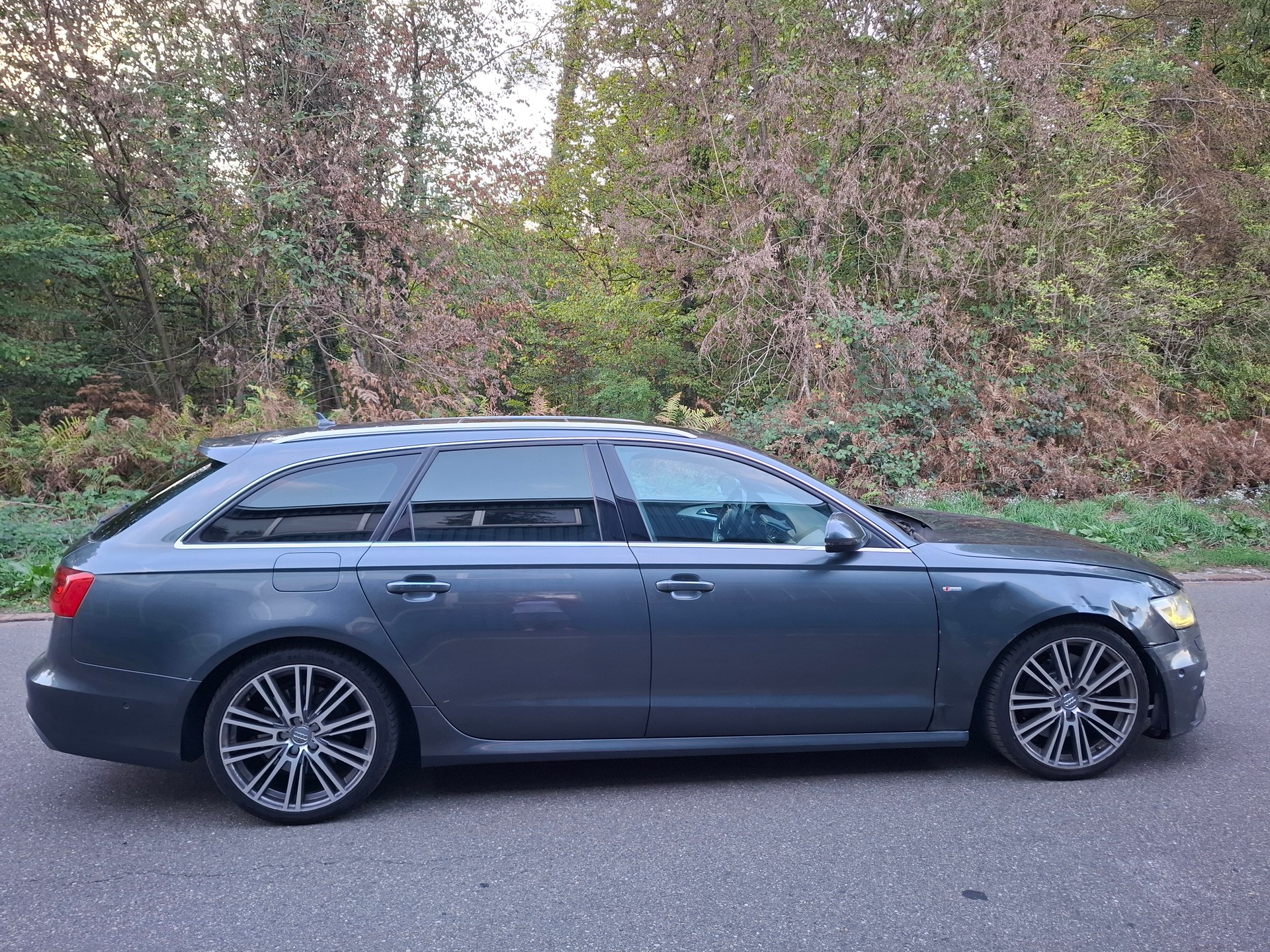 AUDI A6 Avant 3.0 BiTDI V6 quattro tiptronic-image-3