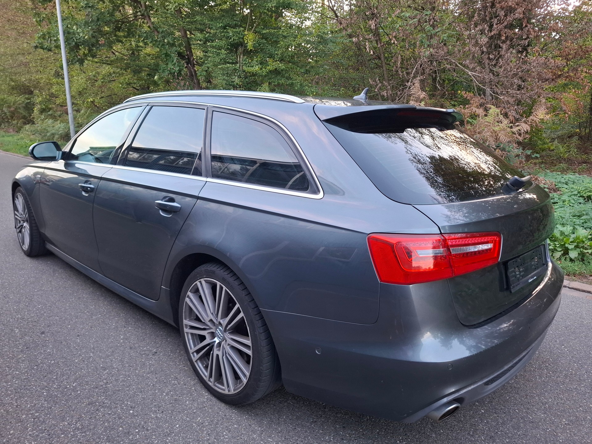 AUDI A6 Avant 3.0 BiTDI V6 quattro tiptronic-image-5
