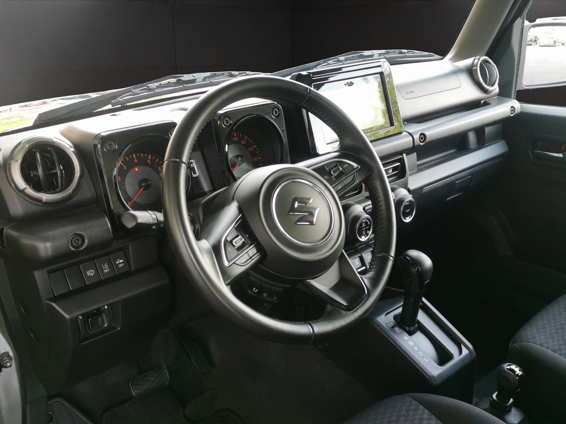 SUZUKI Jimny 1.5 Compact+ 4x4 AUT-image-9