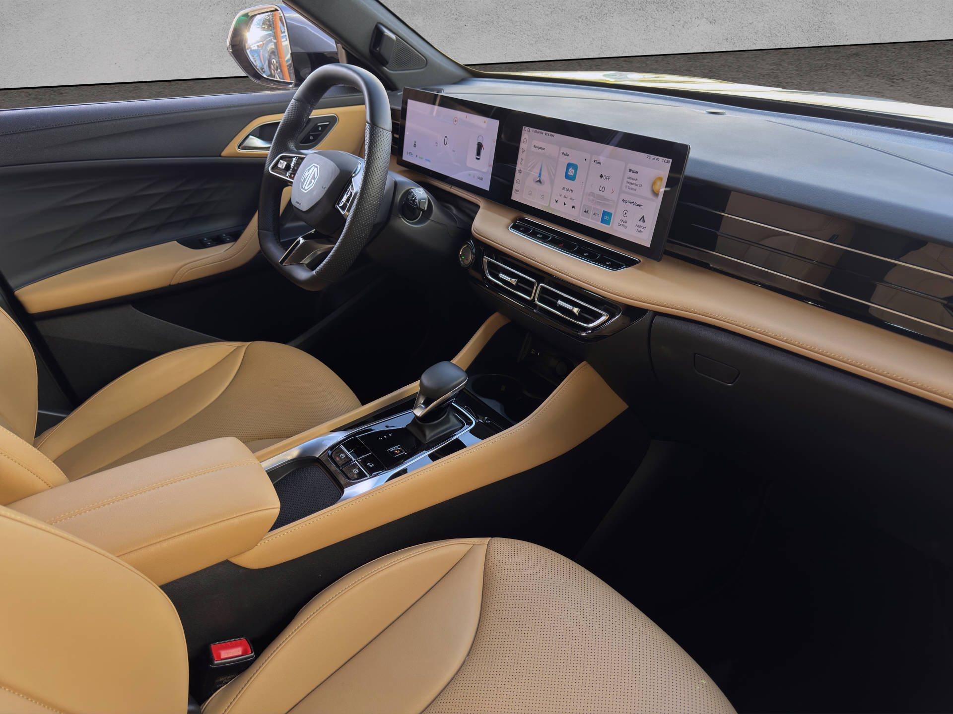 MG HS 1.5 Hybrid Luxury-image-14