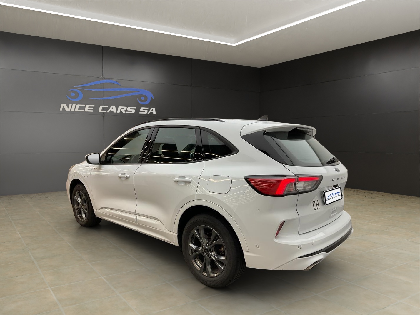 FORD Kuga 2.5 PHEV ST-Line 2WD-image-3