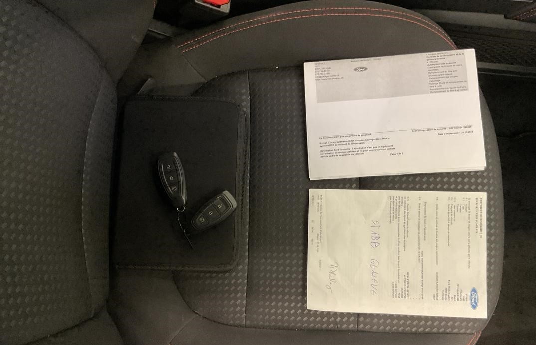 FORD Kuga 2.5 PHEV ST-Line 2WD-image-9