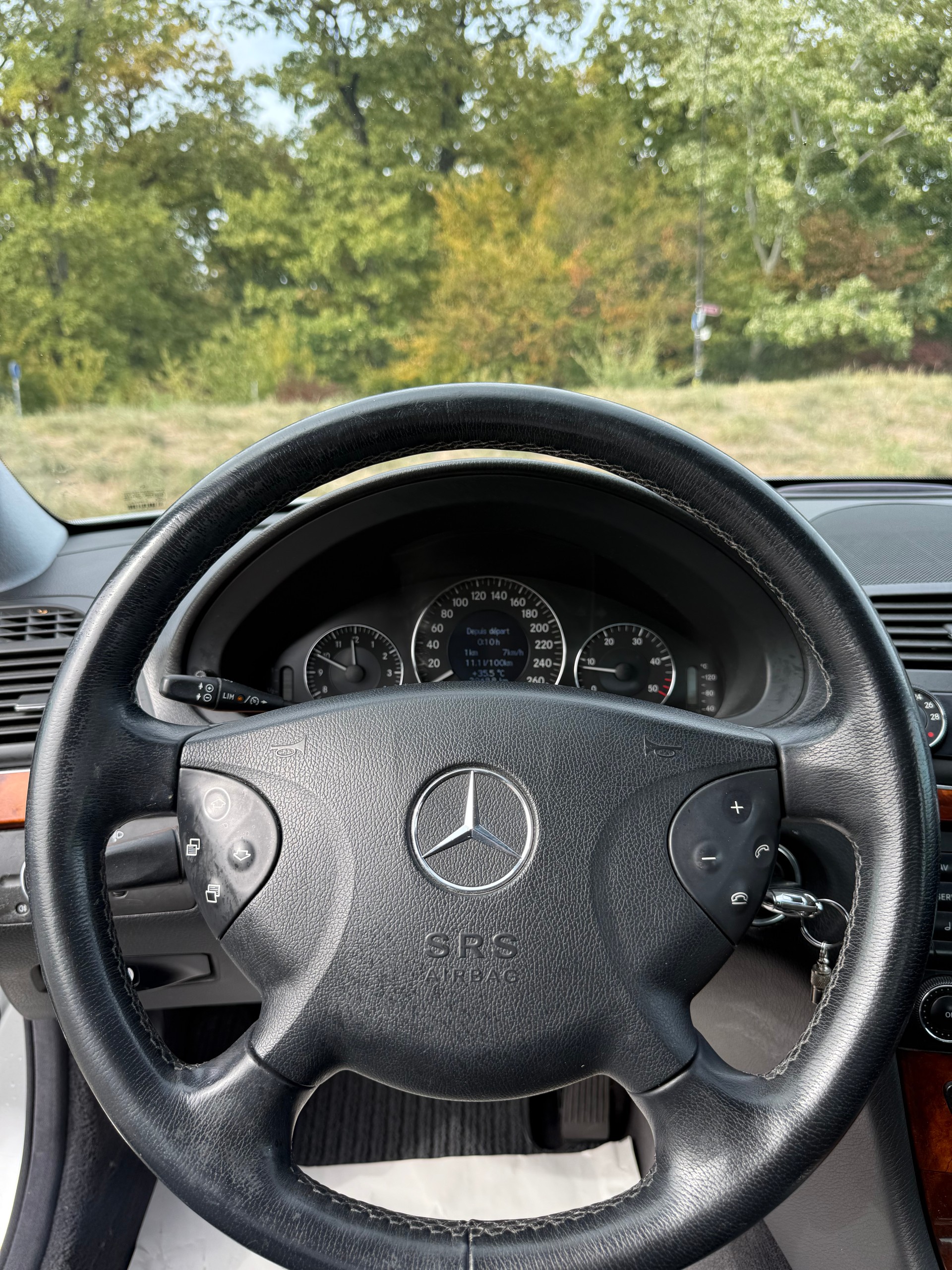 MERCEDES-BENZ W211-image-9
