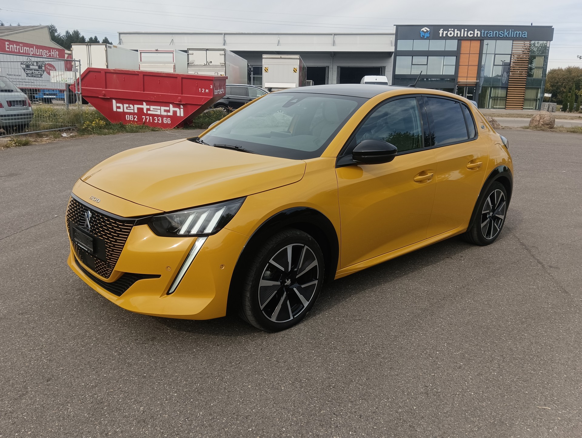 PEUGEOT 208 Elektrik Active-image-5