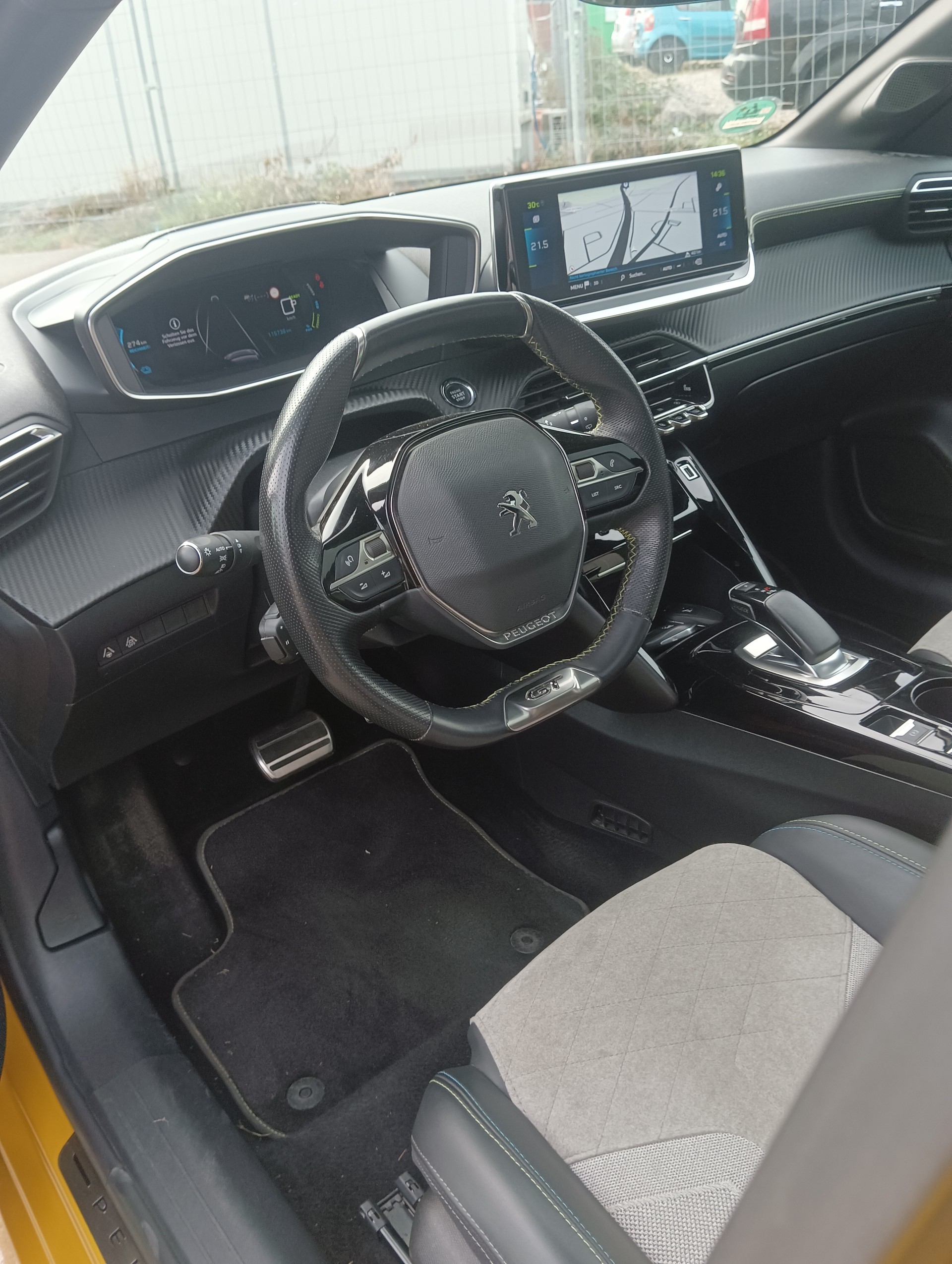 PEUGEOT 208 Elektrik Active-image-6