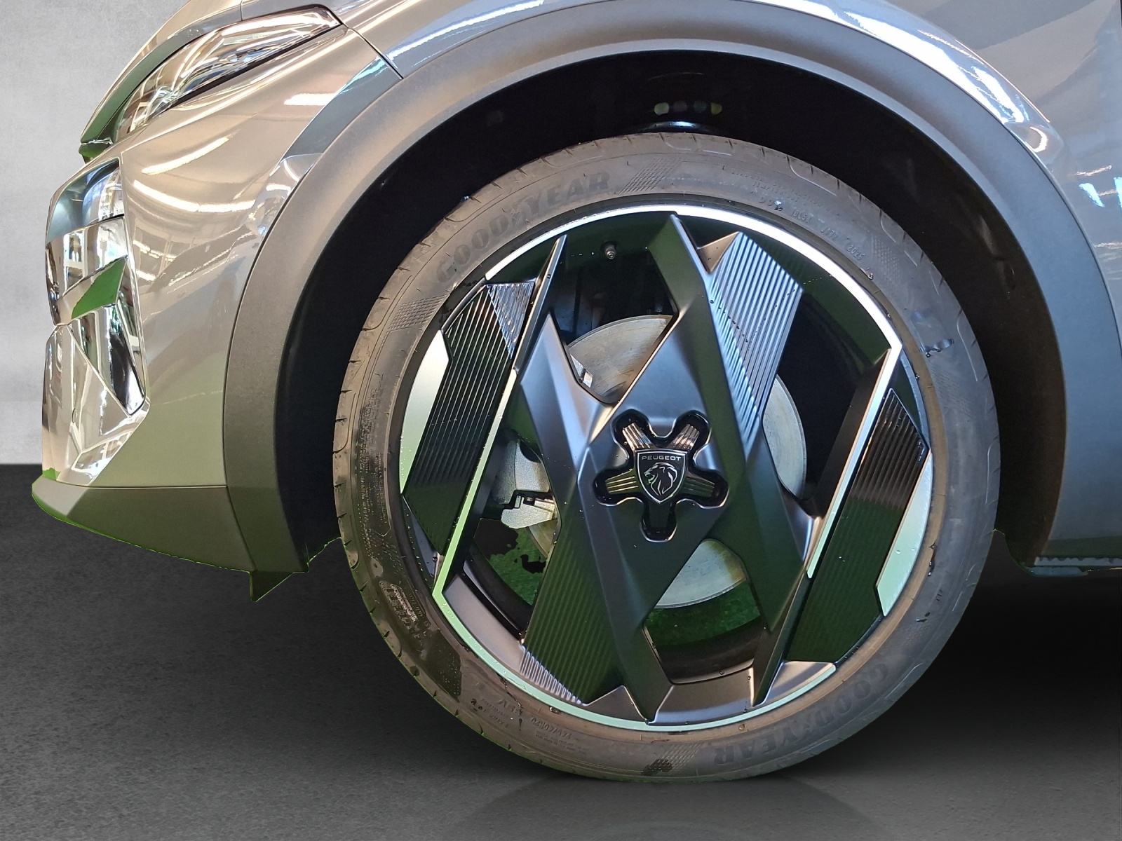 PEUGEOT 408 1.6 PHEV 225 GT Exclusive-image-16