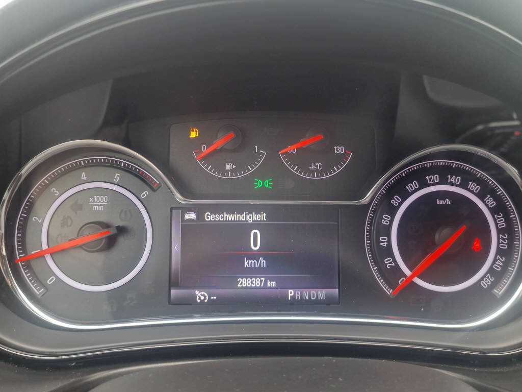 OPEL Insignia Sports Tourer 2.0 CDTi 130 Edition-image-13