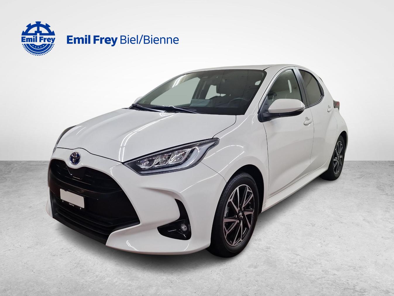 TOYOTA Yaris 1.5 VVT-i HSD Trend-image-0