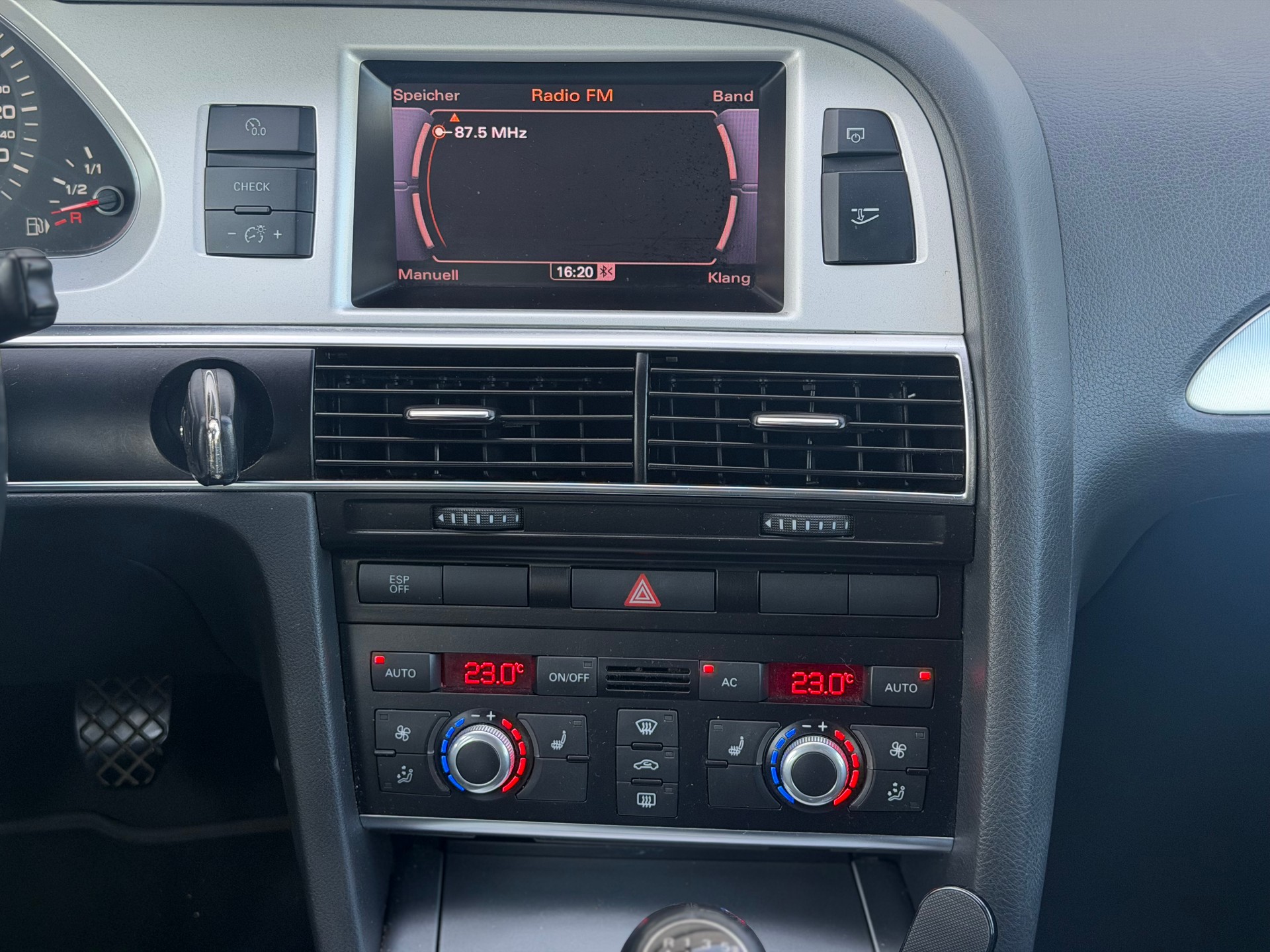 AUDI A6 Avant 2.0 TFSI-image-10
