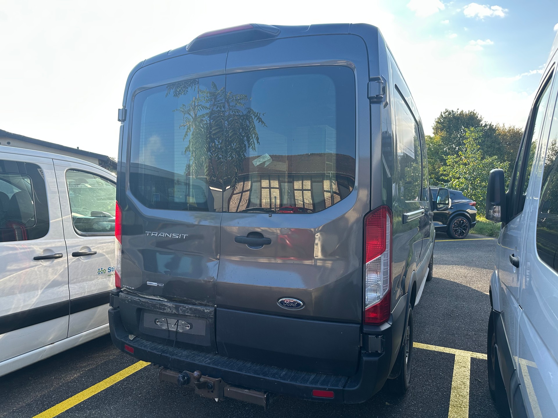 FORD Transit Van 350 L3 Trend 2.0 TDCi 130 RWD-image-3