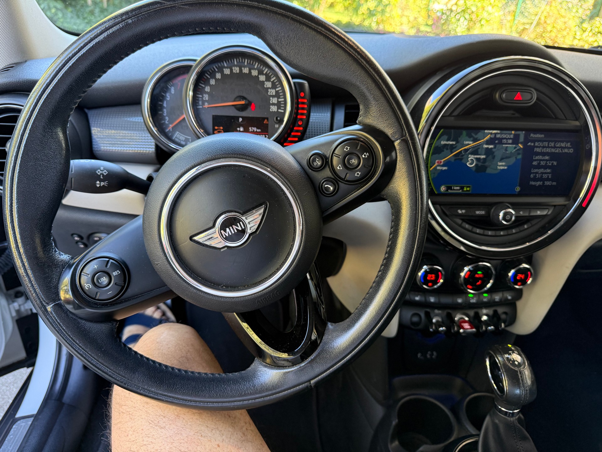 MINI 1.5i Cooper-image-5