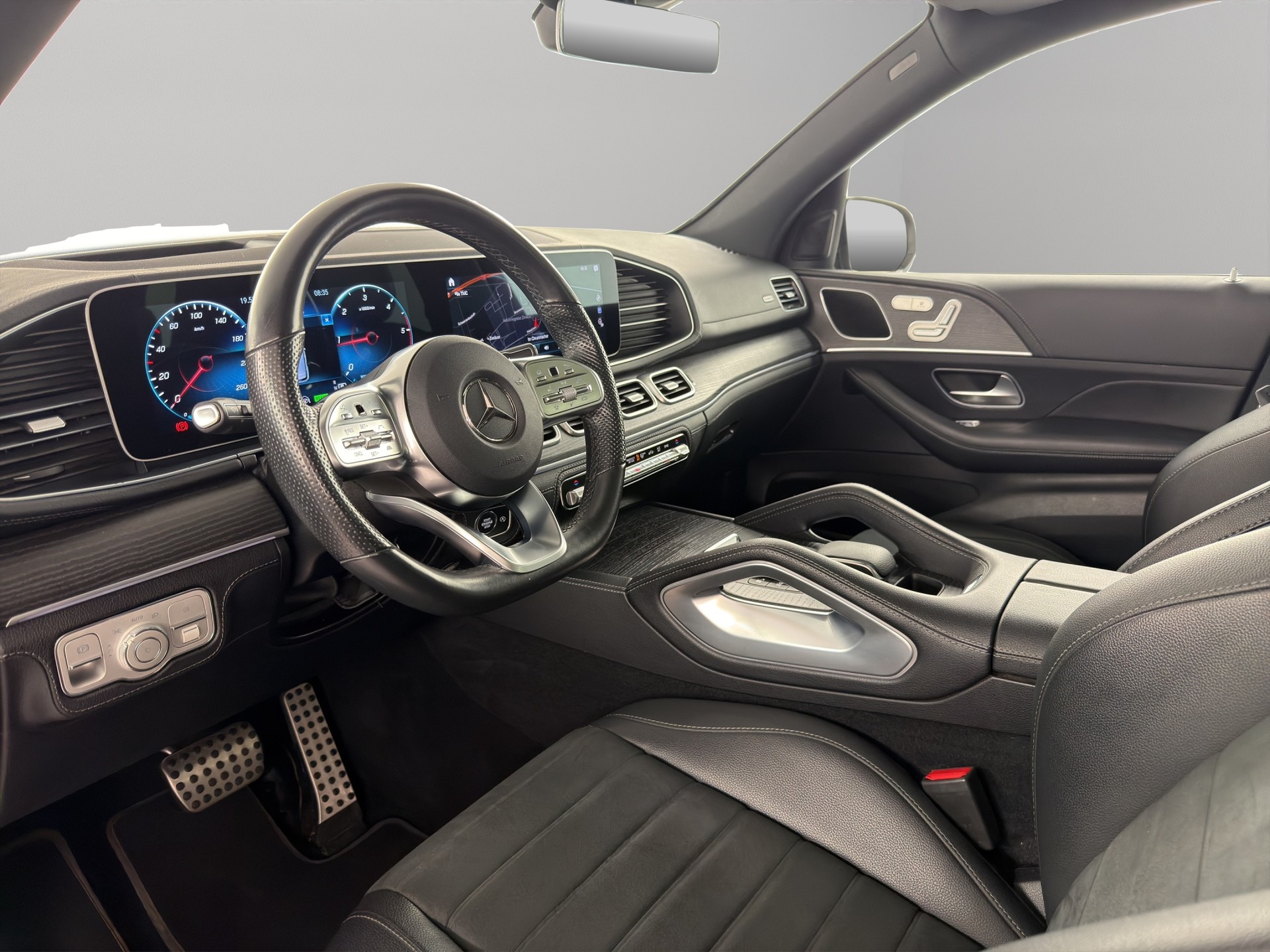 MERCEDES-BENZ GLE-Klasse GLE 300 d AMG Line 4matic-image-9