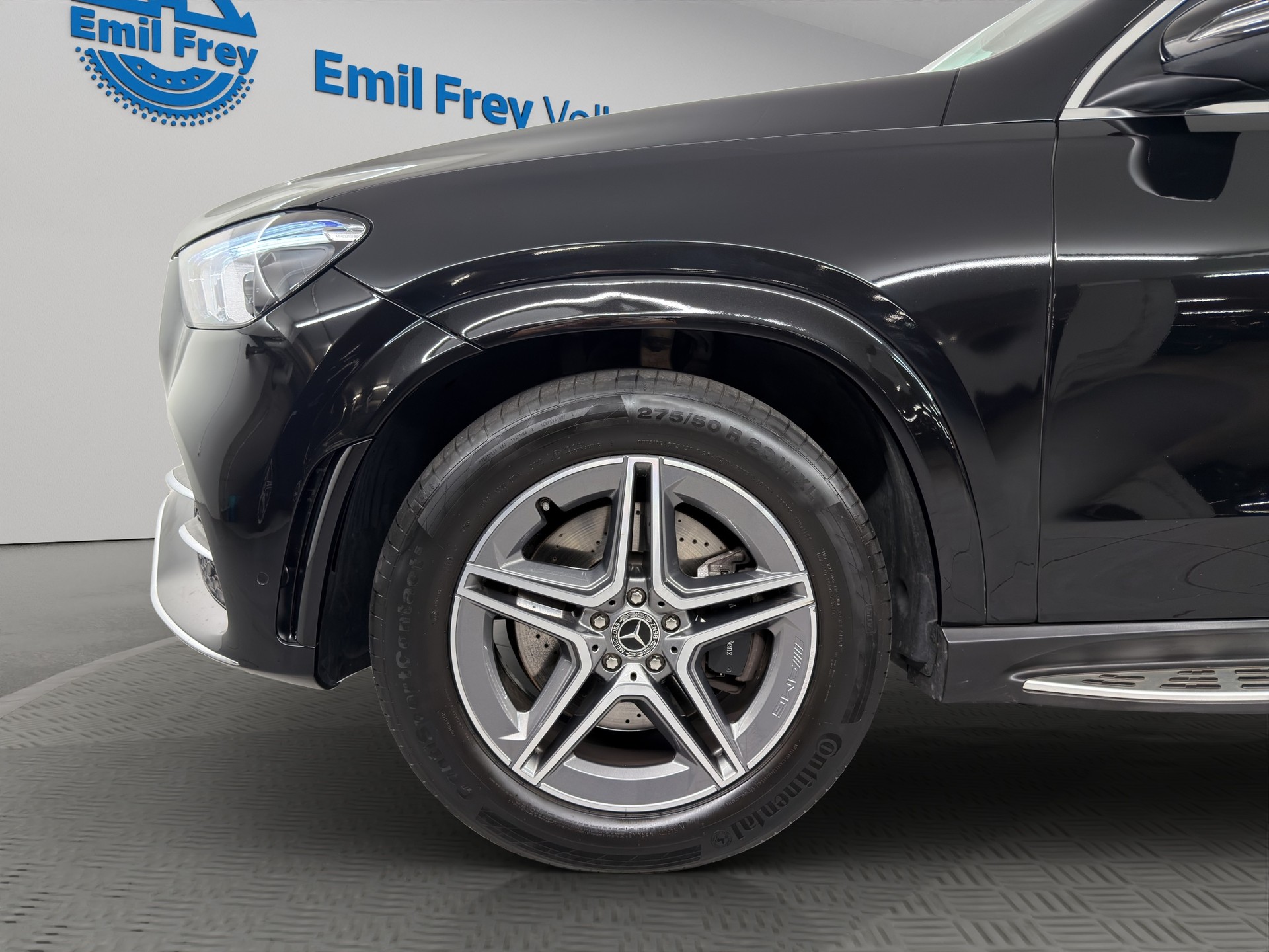 MERCEDES-BENZ GLE-Klasse GLE 300 d AMG Line 4matic-image-3