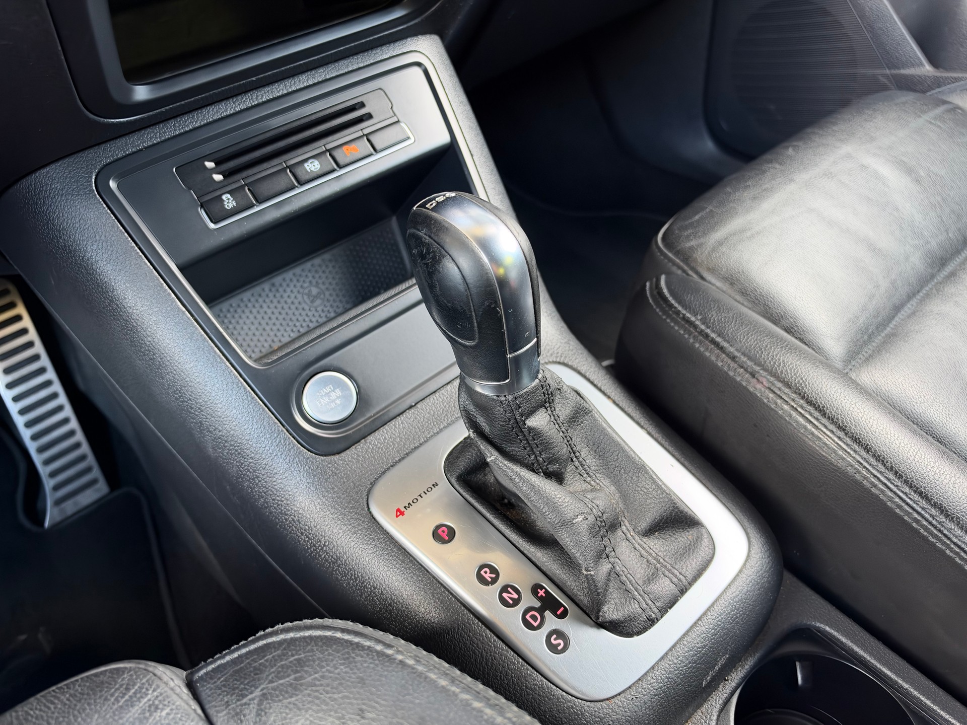 VW Tiguan 2.0 TSI R-Line Design 4Motion DSG-image-9