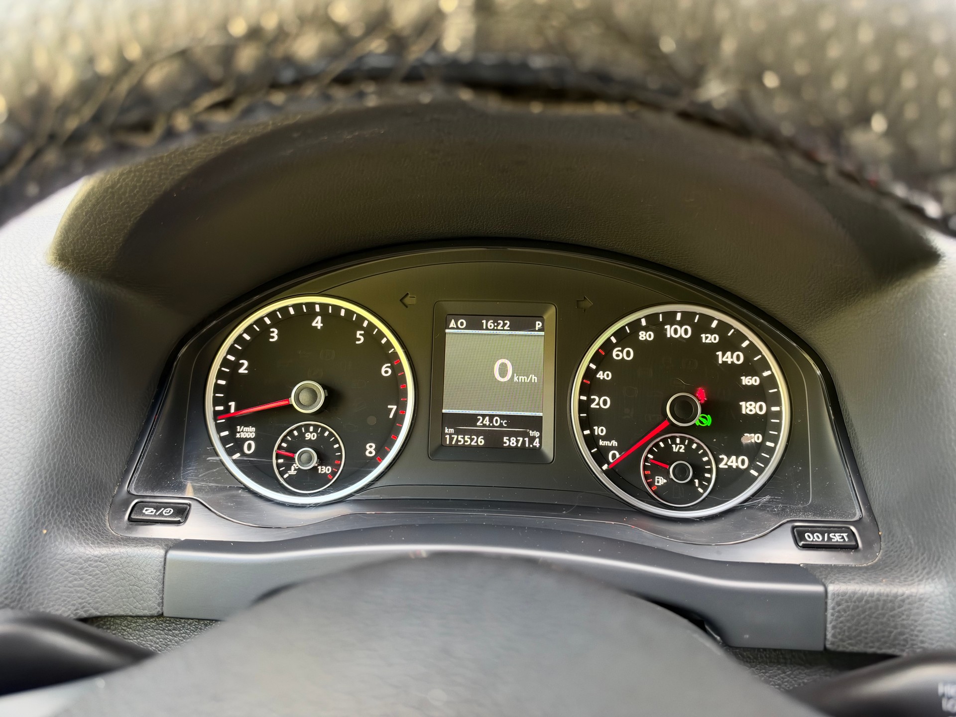 VW Tiguan 2.0 TSI R-Line Design 4Motion DSG-image-7