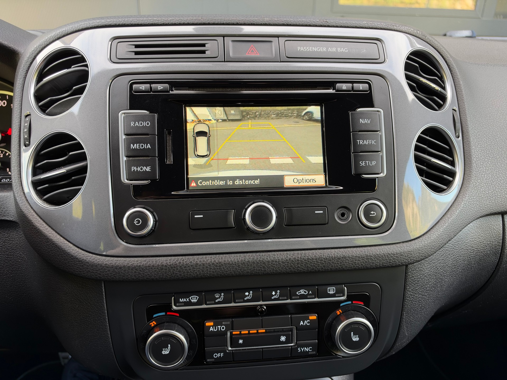 VW Tiguan 2.0 TSI R-Line Design 4Motion DSG-image-8