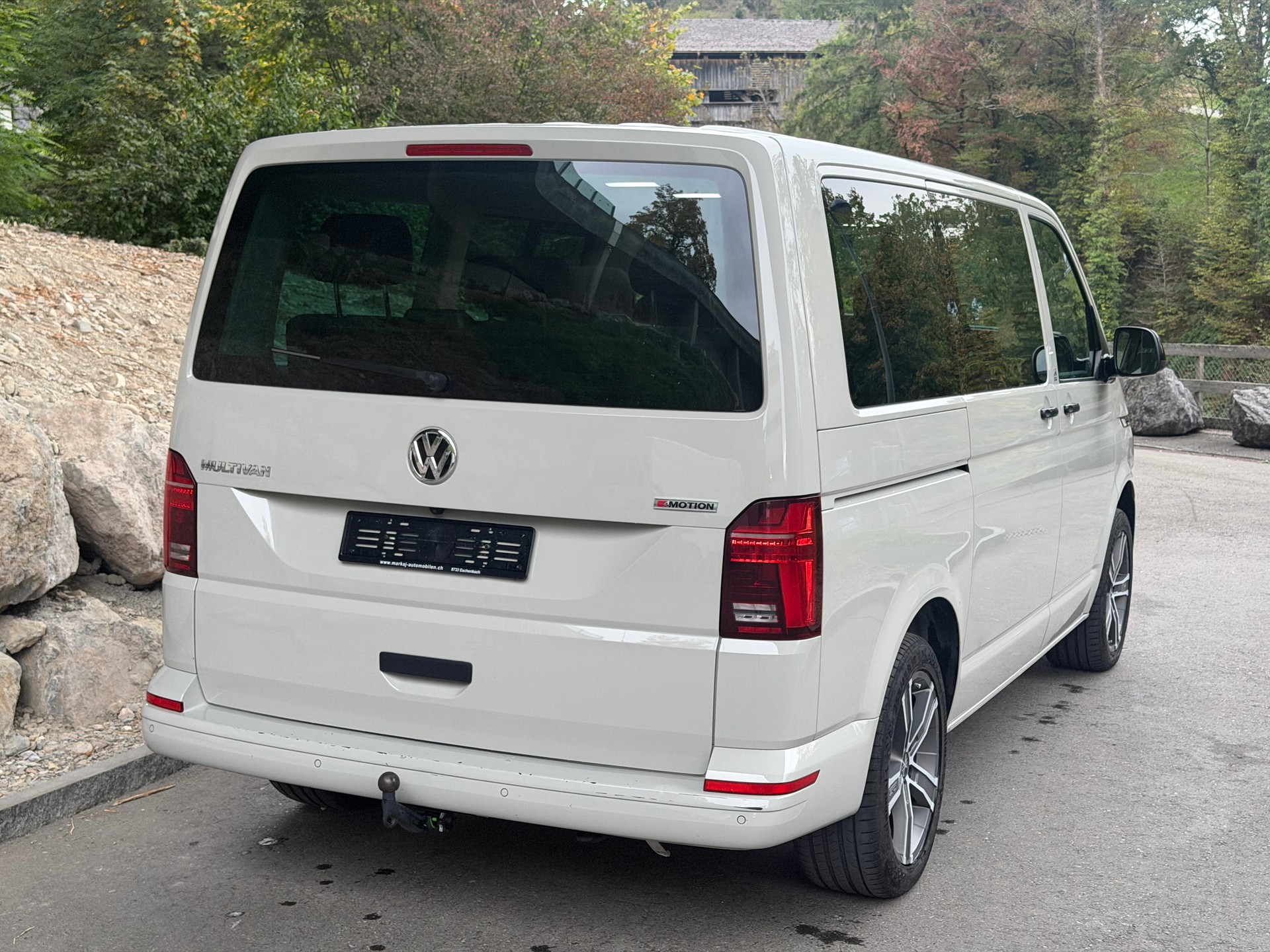 VW T6.1 Multivan 2.0 TDI Trendline Liberty 4Motion DSG-image-3