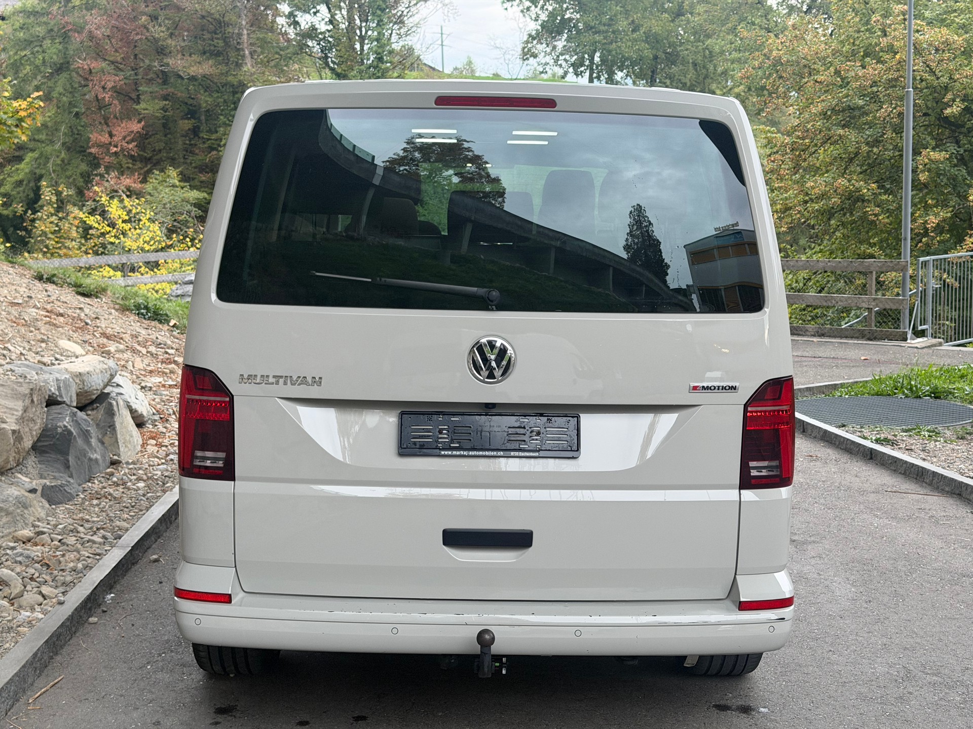 VW T6.1 Multivan 2.0 TDI Trendline Liberty 4Motion DSG-image-4