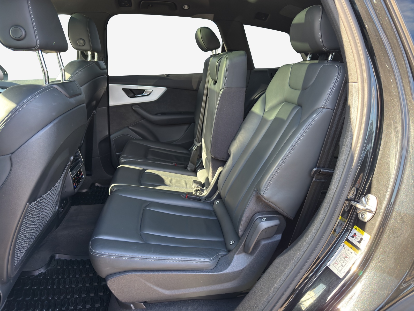 AUDI Q7 50 TDI quattro S Line tiptronic-image-11