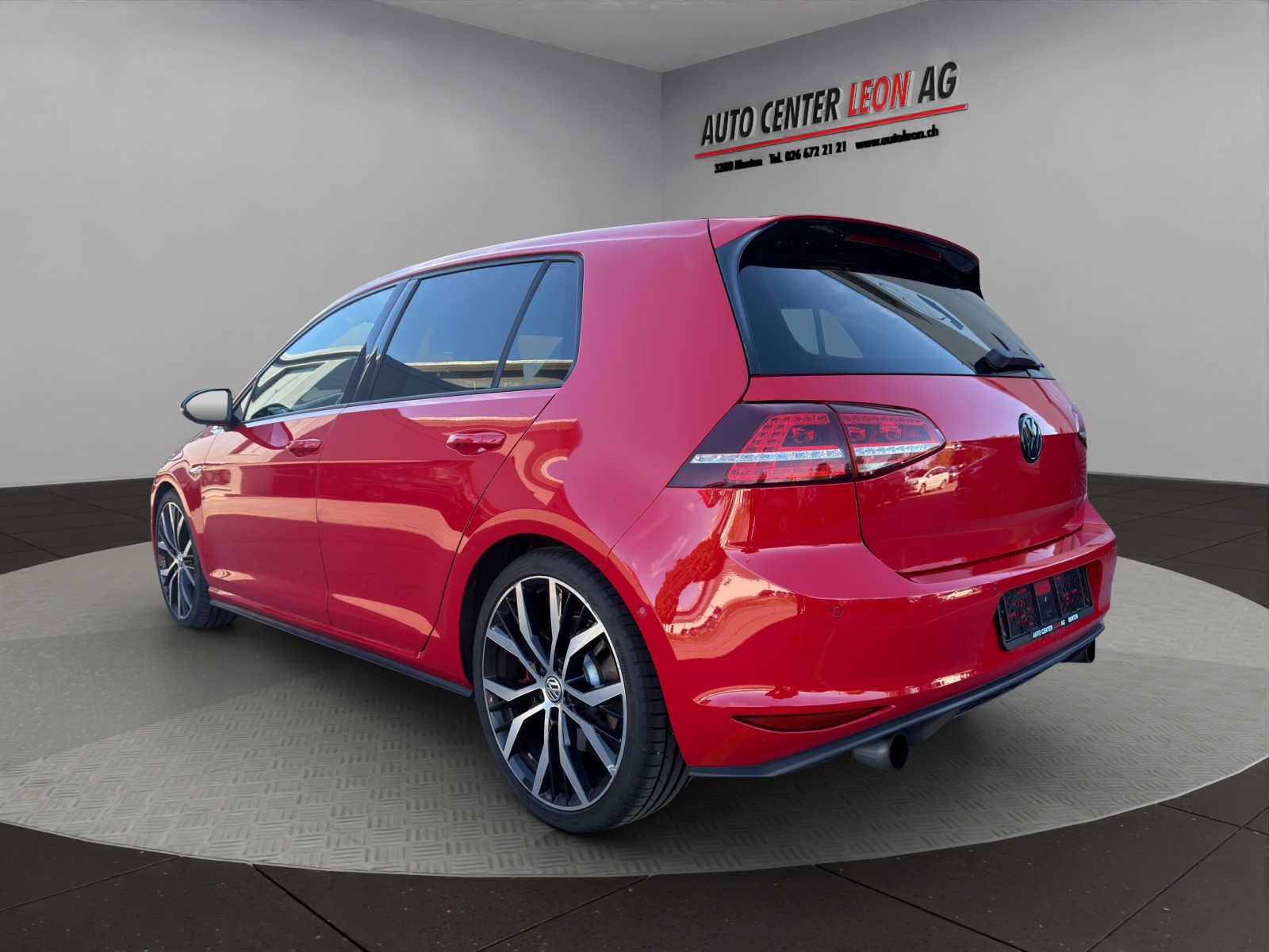 VW Golf 2.0 TSI GTI Performance-image-3