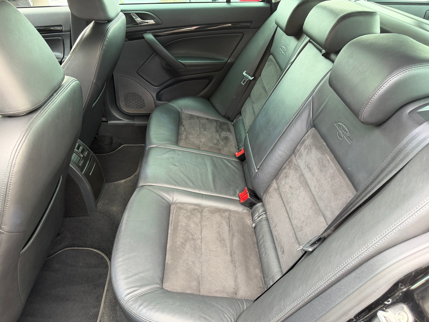 SKODA Octavia Combi 1.8 TSI Laurin & Klement-image-10