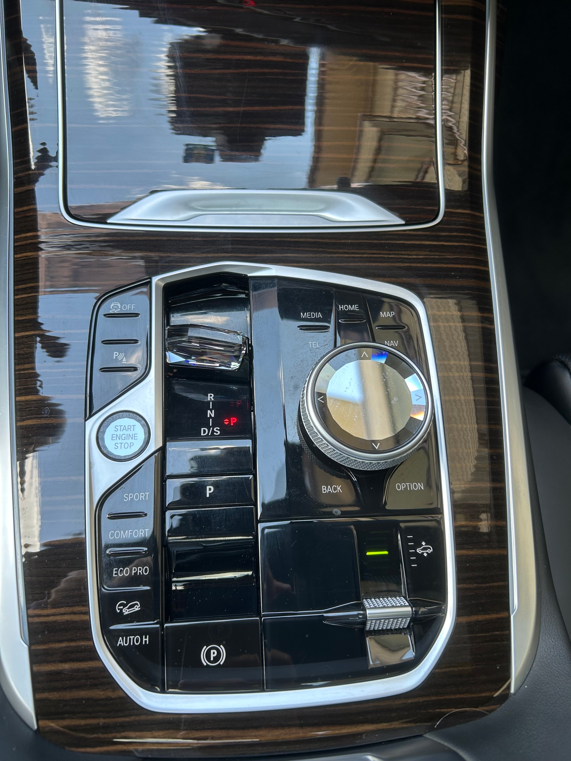 BMW 40d xDrive SAG-image-5