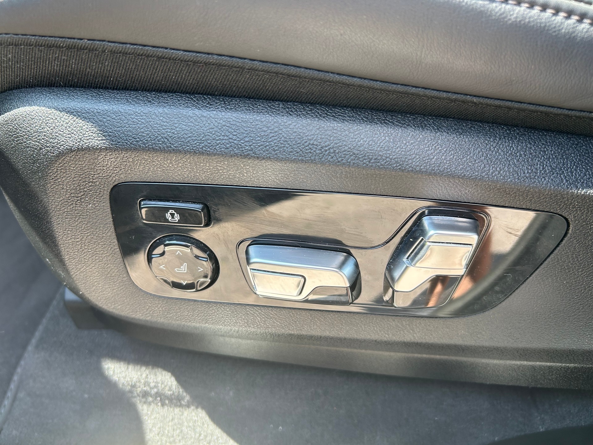 BMW 40d xDrive SAG-image-9