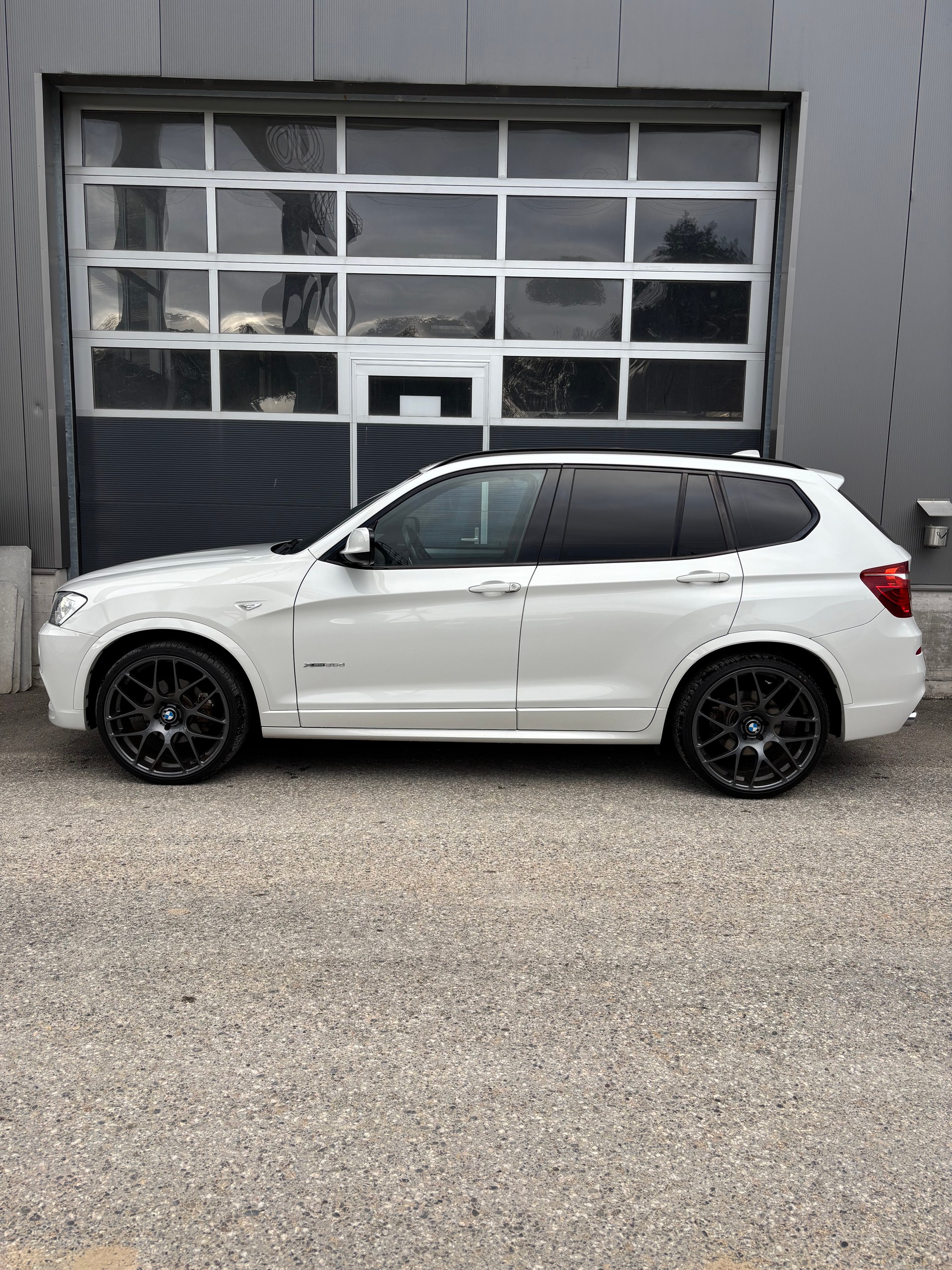 BMW 35d xDrive-image-2