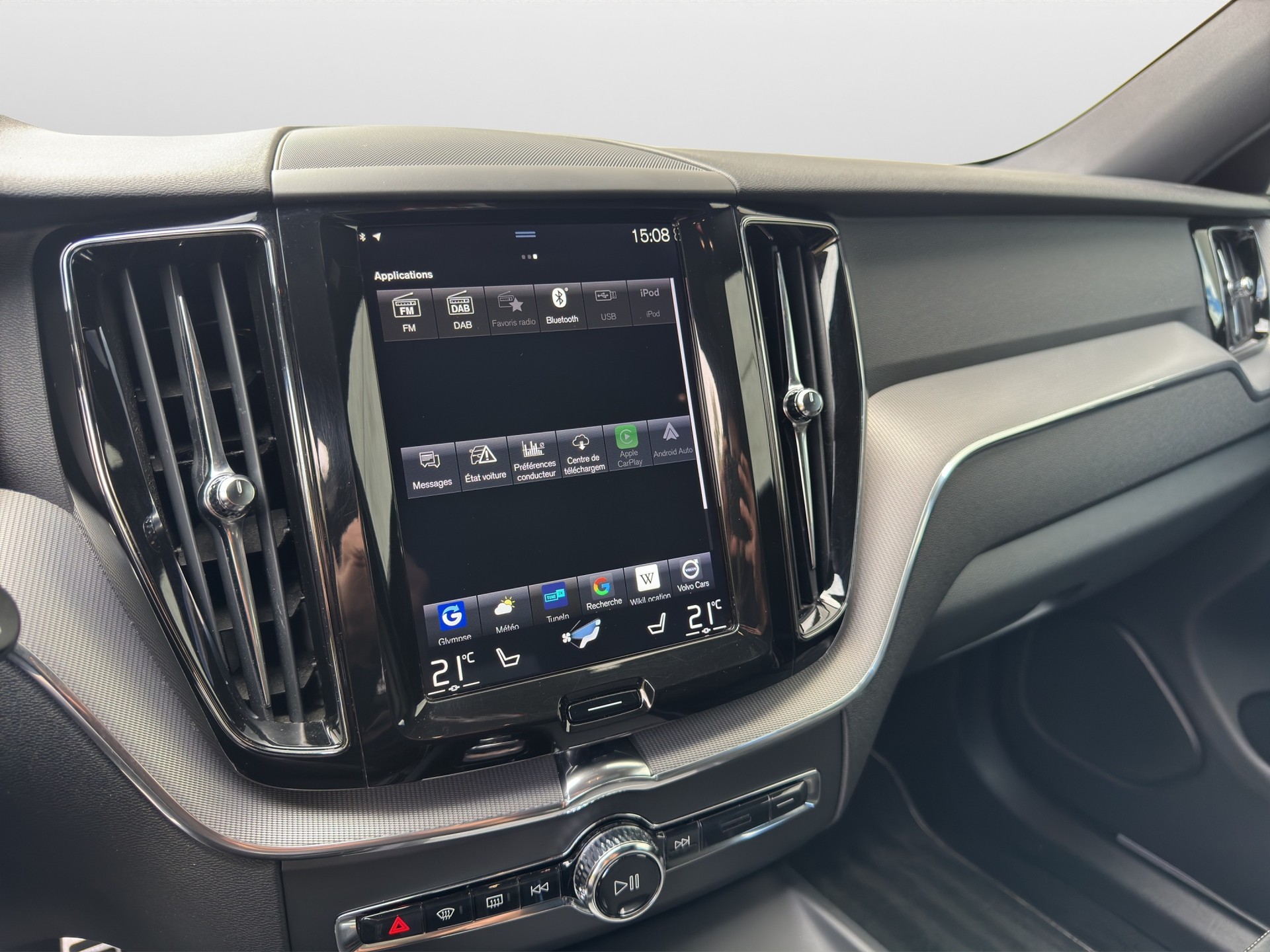 VOLVO XC60 T8 eAWD R-Design Geartronic-image-9