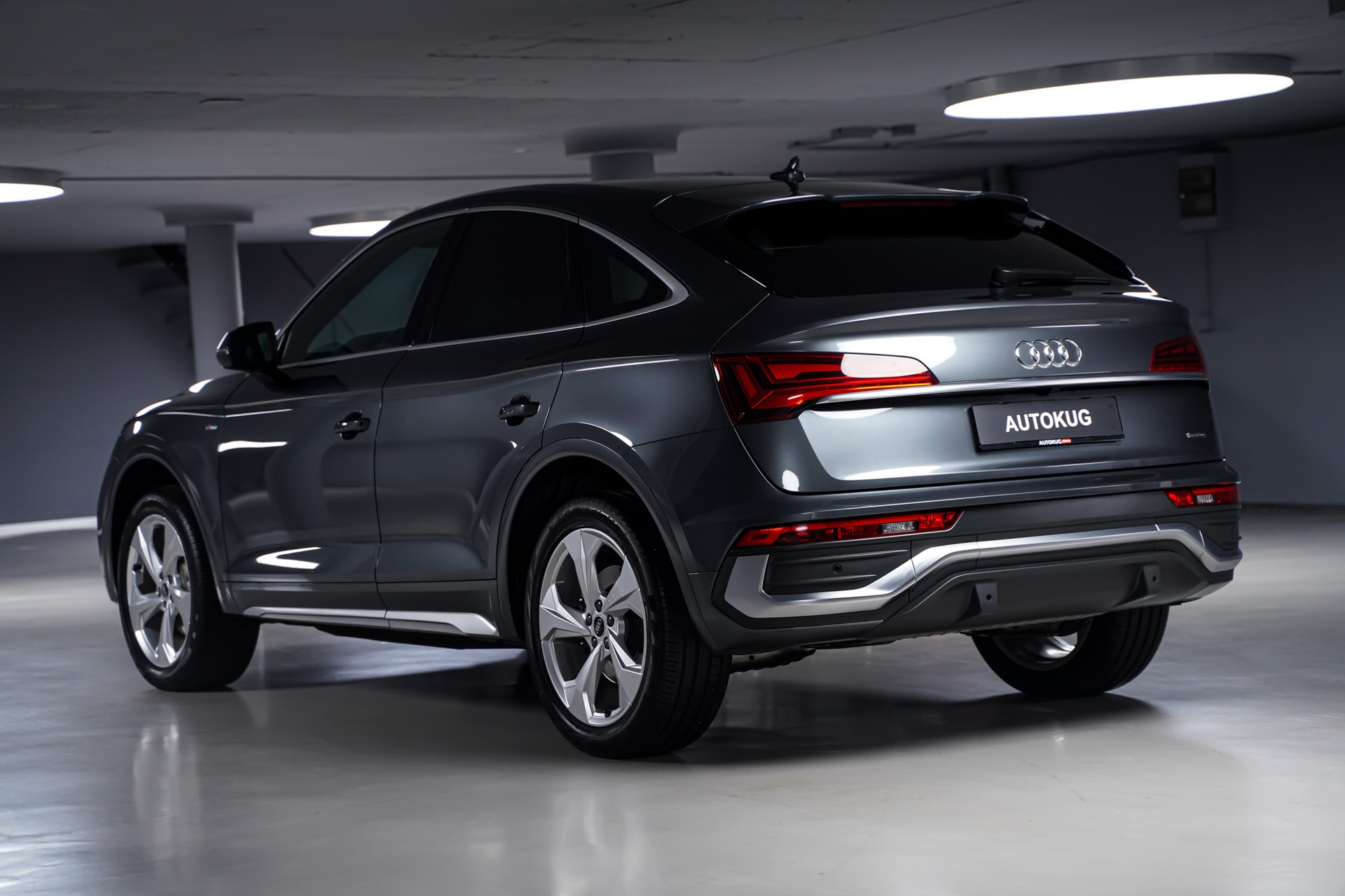 AUDI Q5 Sportback 40 TFSI S line quattro S-tronic-image-6
