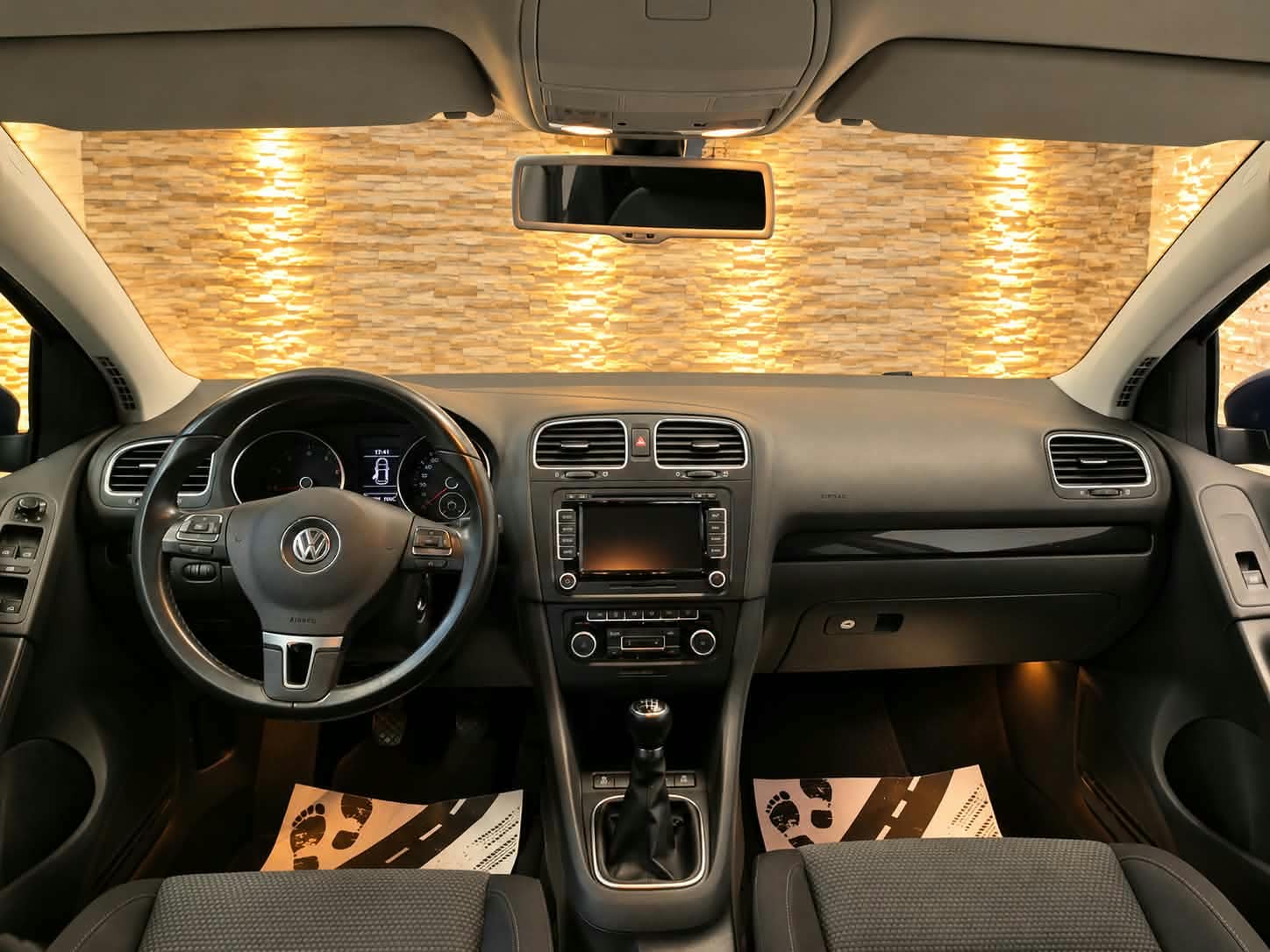 VW Golf 1.2 TSI BlueMotion Technology Team-image-13