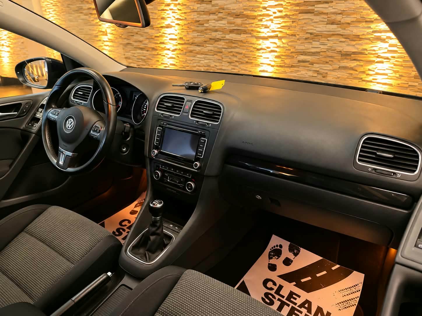VW Golf 1.2 TSI BlueMotion Technology Team-image-17