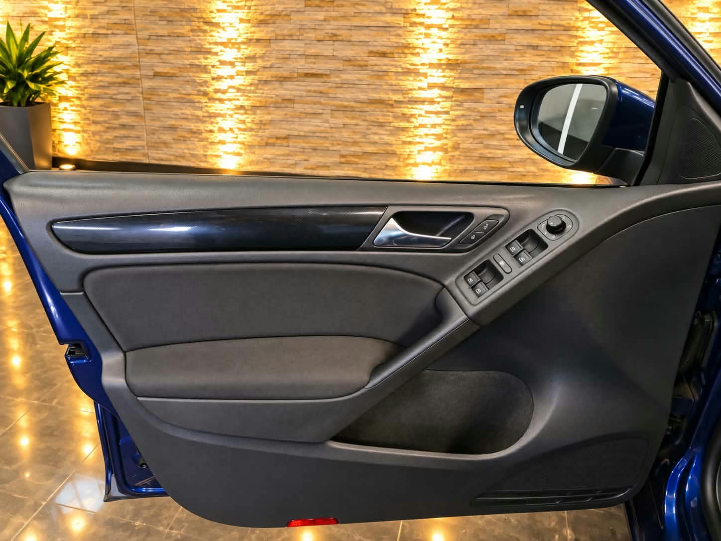 VW Golf 1.2 TSI BlueMotion Technology Team-image-16