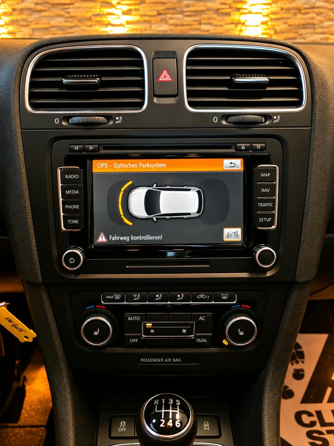 VW Golf 1.2 TSI BlueMotion Technology Team-image-22