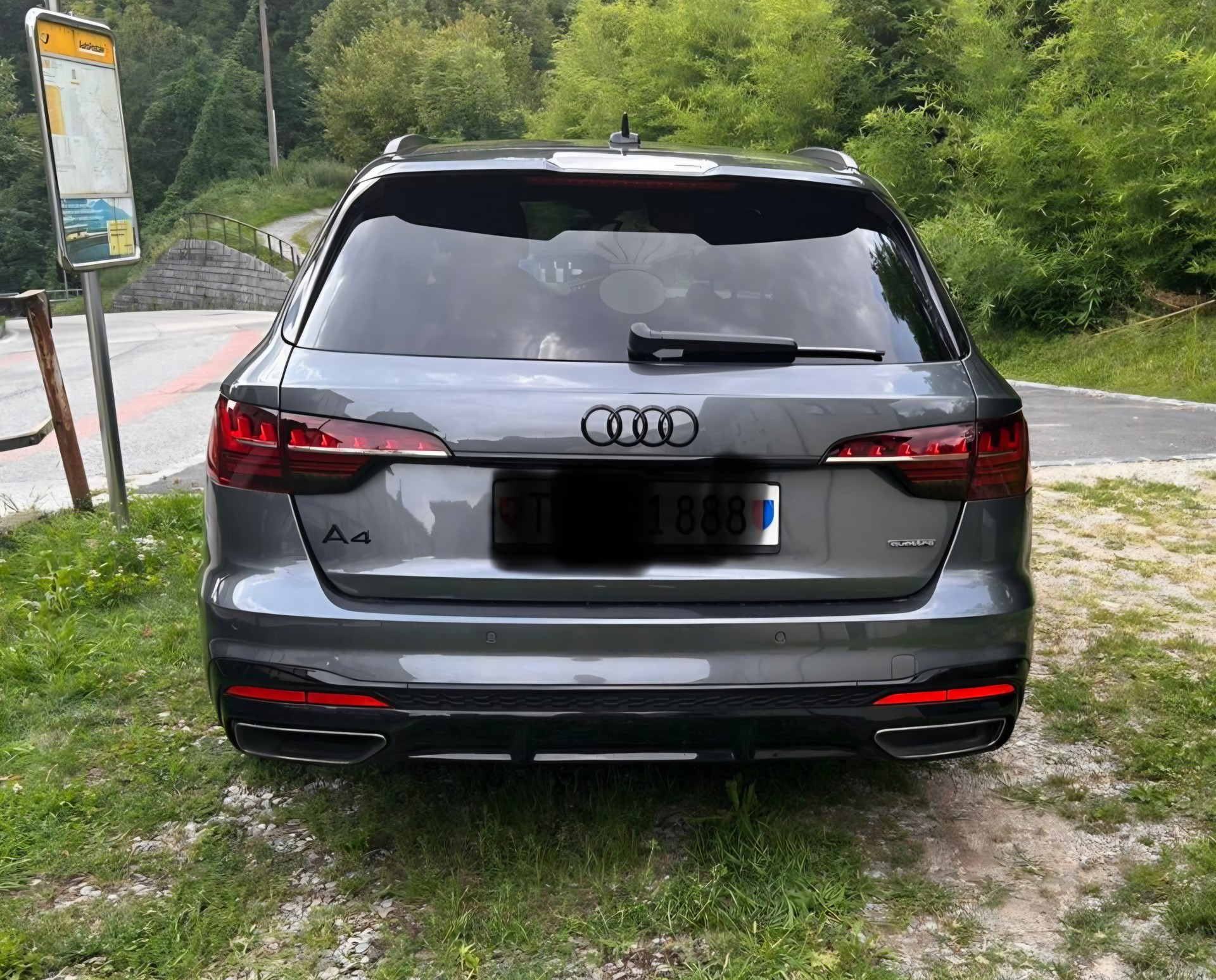 AUDI A4 Avant 40 TDI S line quattro S-tronic-image-3