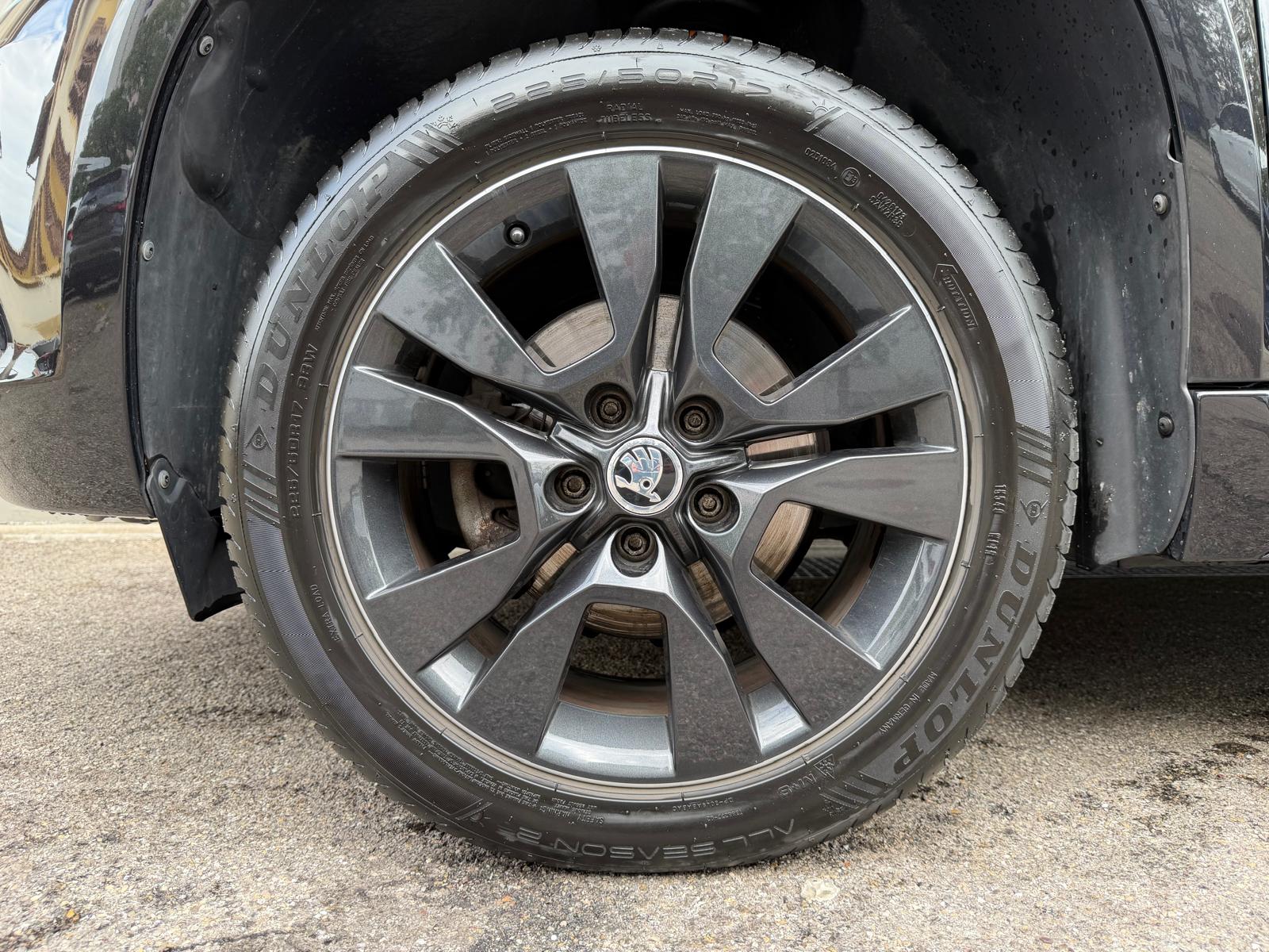 SKODA Yeti 1.4 TSI Monte Carlo 4x4 DSG-image-5