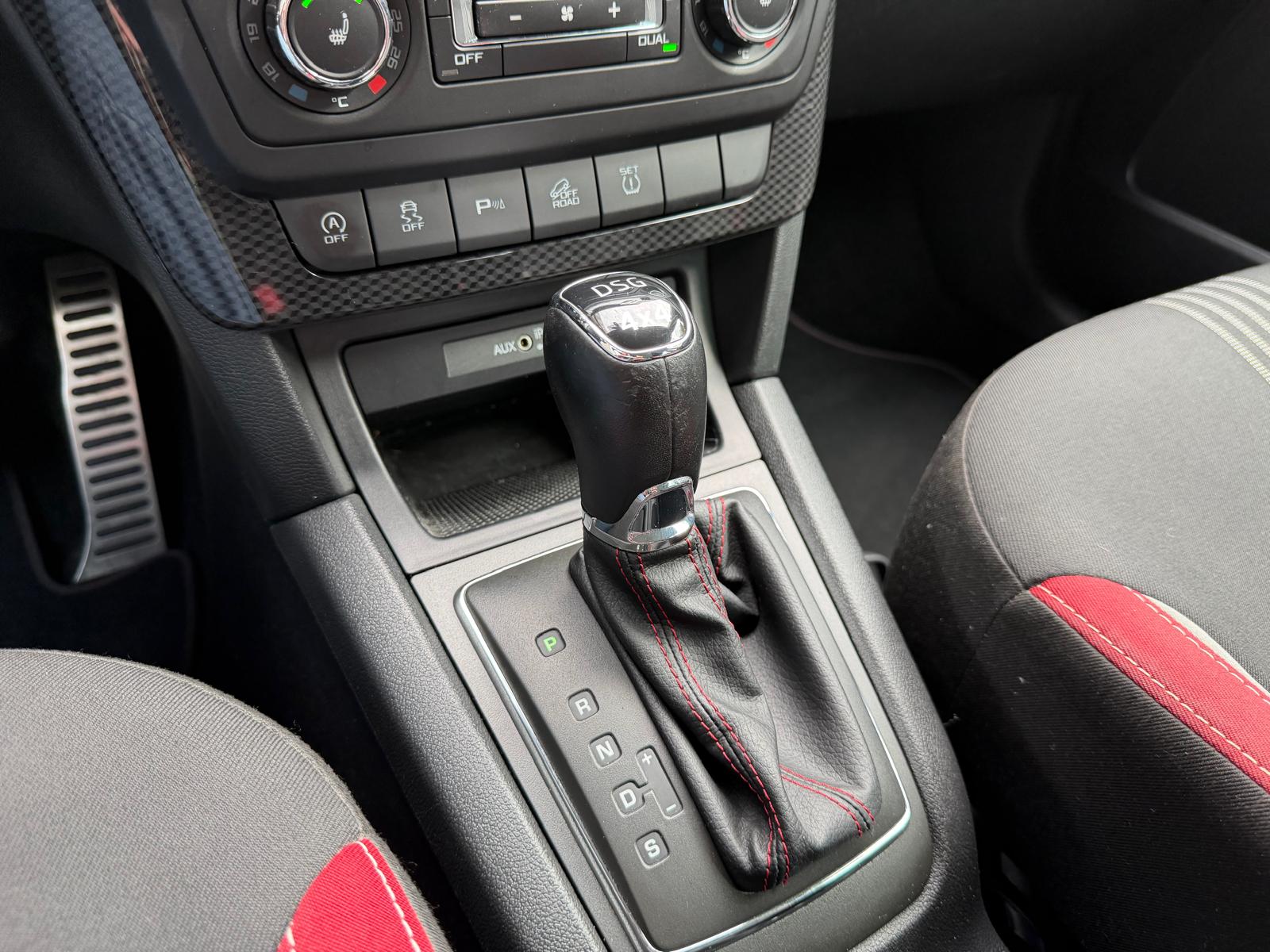 SKODA Yeti 1.4 TSI Monte Carlo 4x4 DSG-image-18