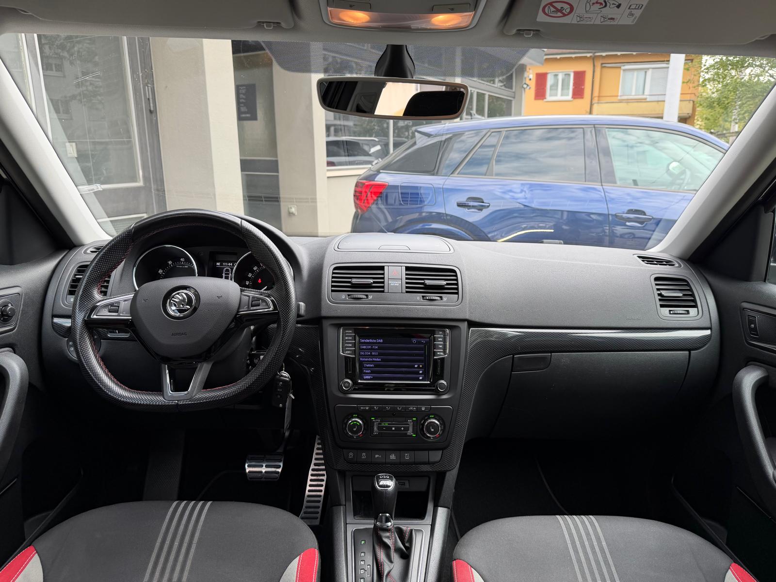 SKODA Yeti 1.4 TSI Monte Carlo 4x4 DSG-image-7