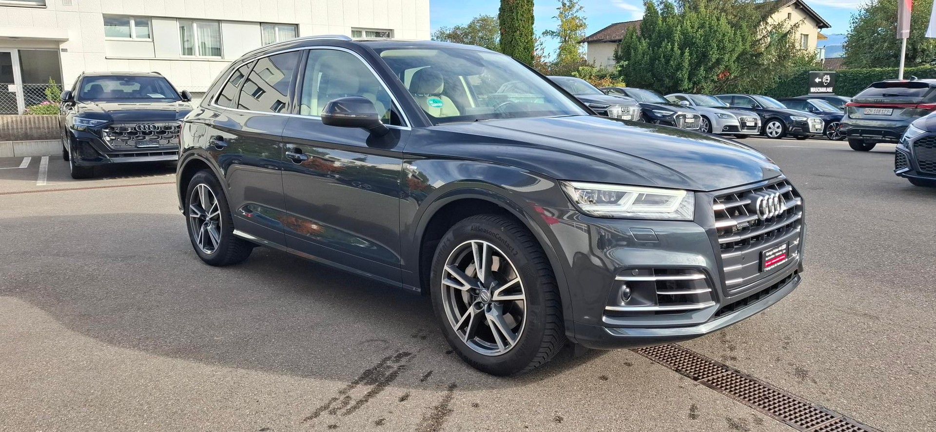 AUDI Q5 55 TFSI e quattro-image-5