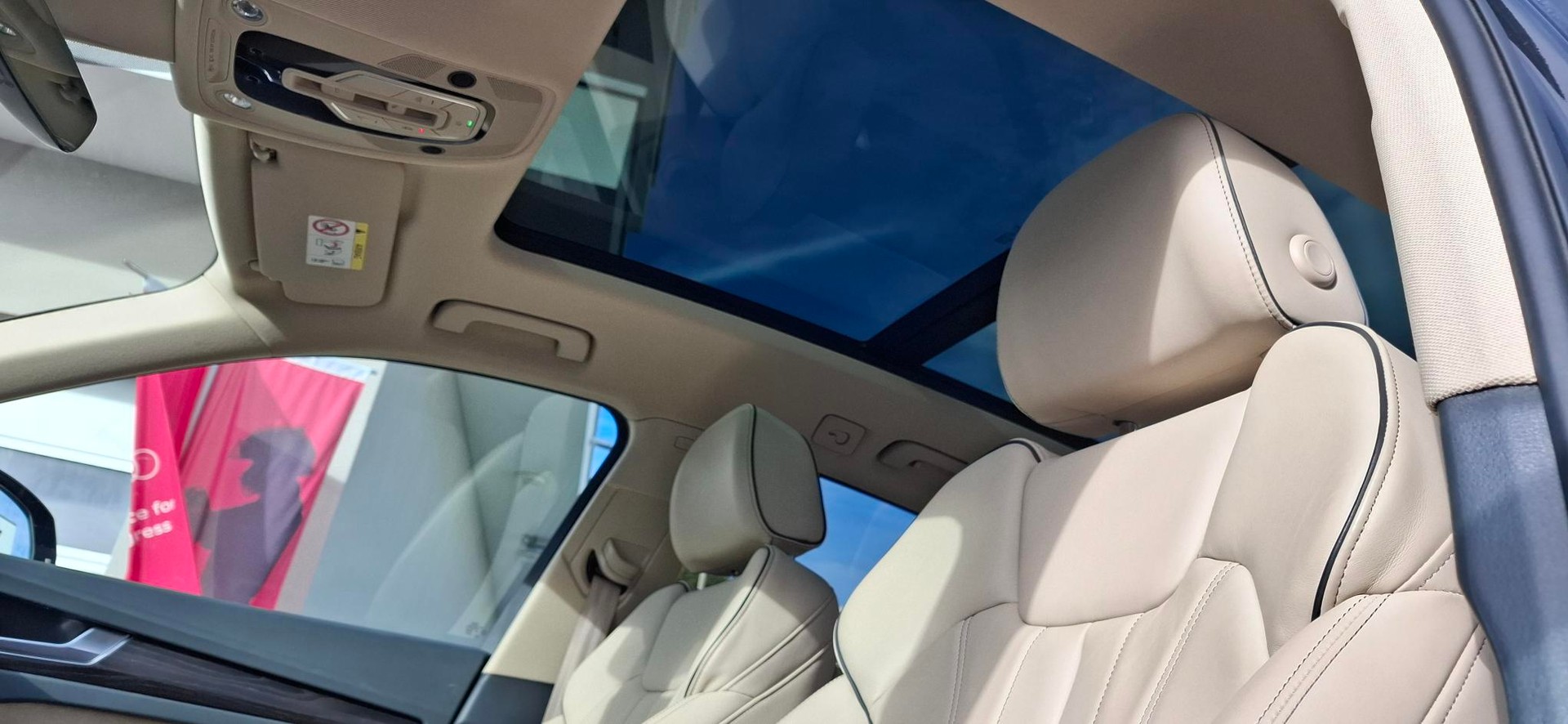 AUDI Q5 55 TFSI e quattro-image-10