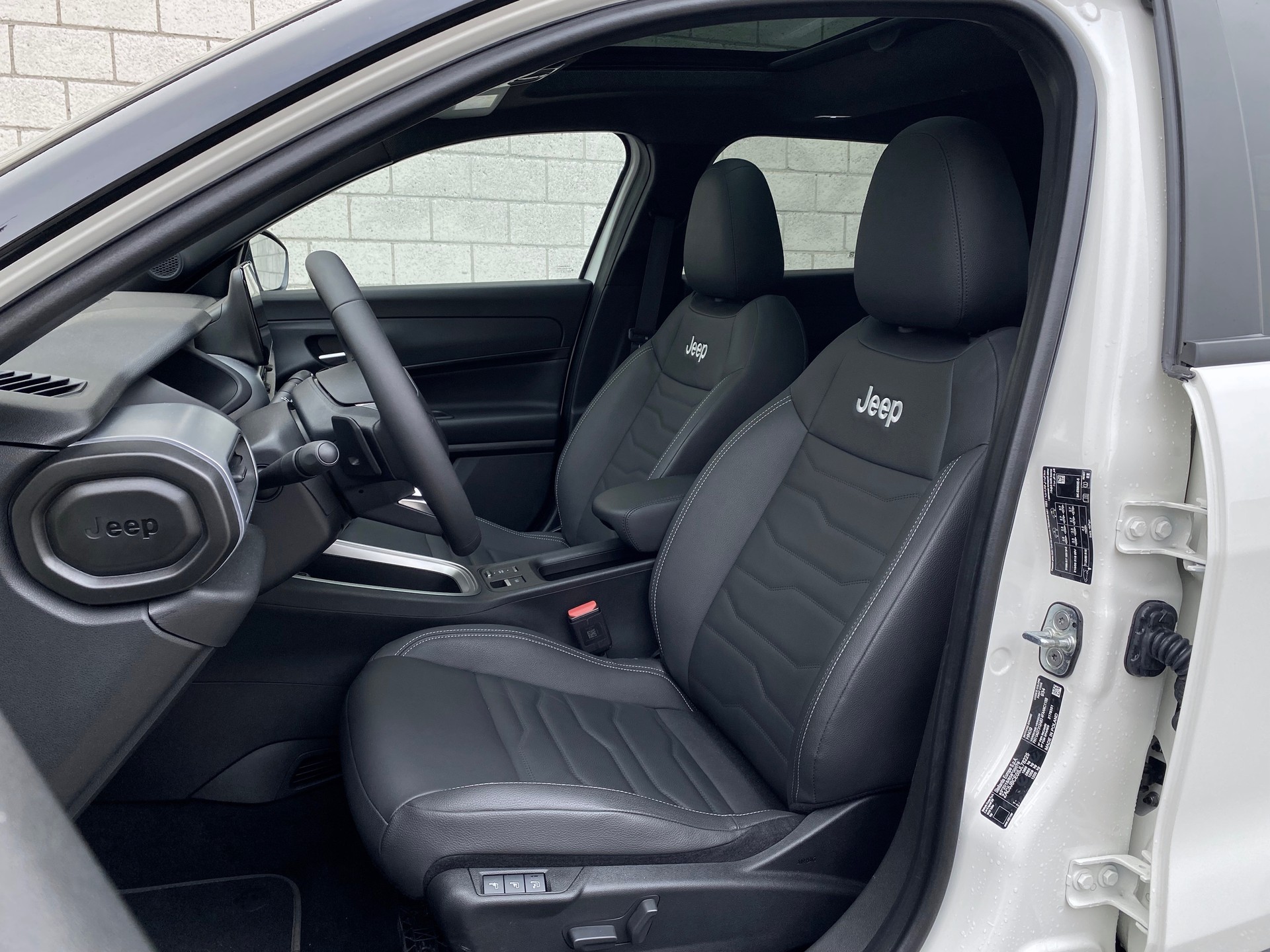 JEEP Avenger 1.2 Turbo*MildHybrid*Swiss*Overland*Sky*4xe*BiColore*-image-4
