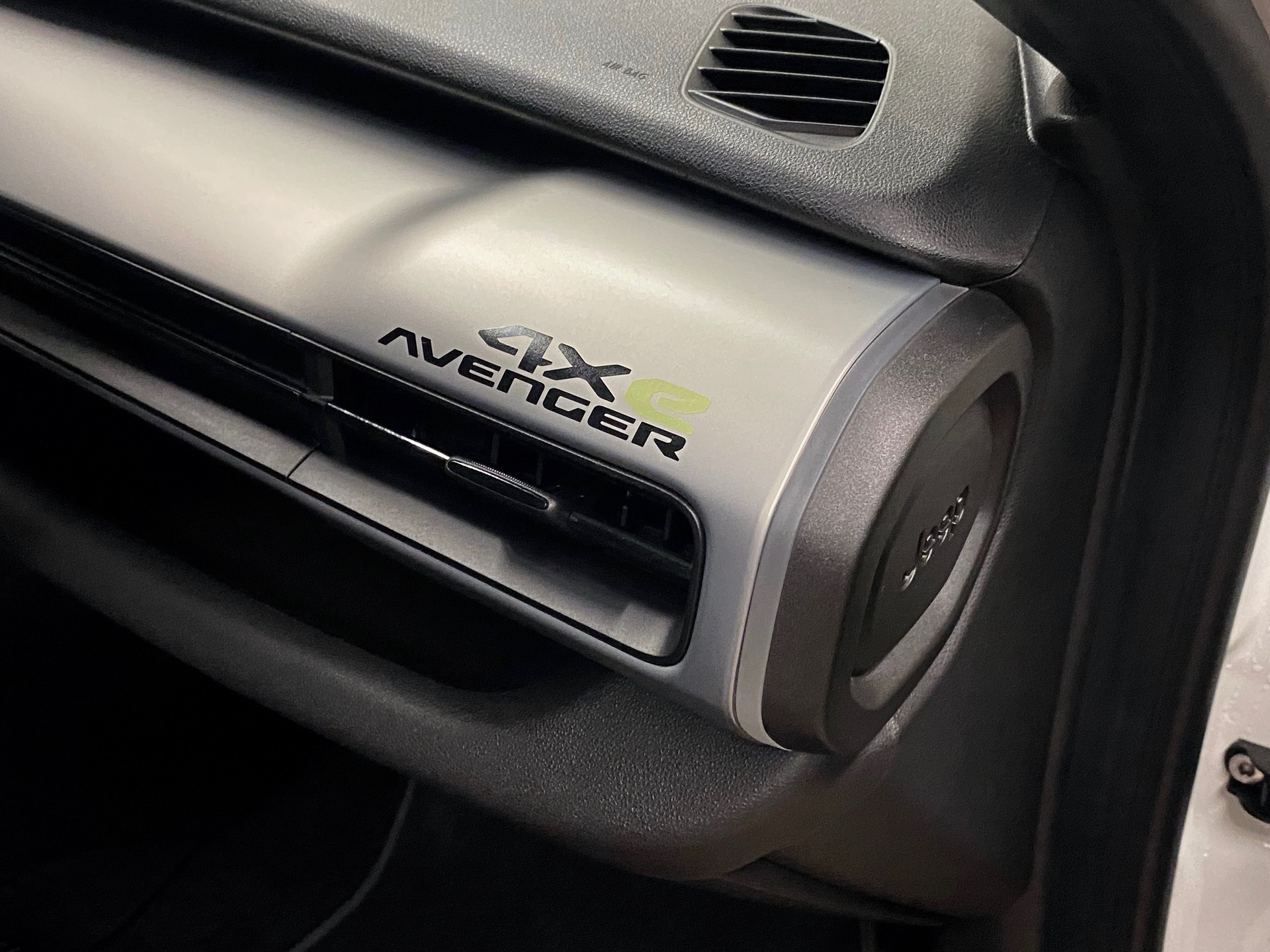 JEEP Avenger 1.2 Turbo*MildHybrid*Swiss*Overland*Sky*4xe*BiColore*-image-13