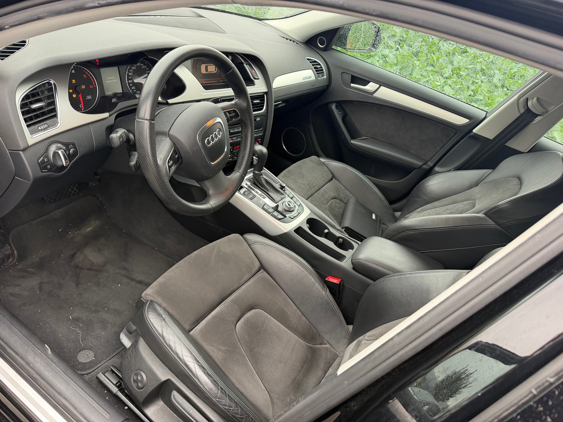 AUDI A4 Avant 3.0 TDI quattro tiptronic-image-6