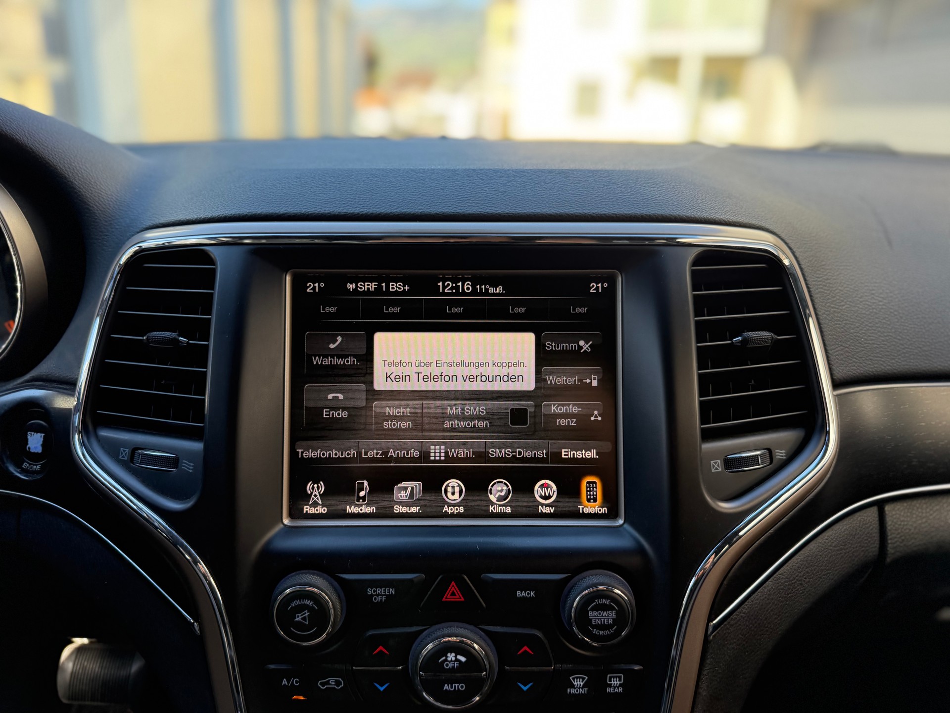 JEEP Grand Cherokee 3.0 CRD Limited Automatic-image-14