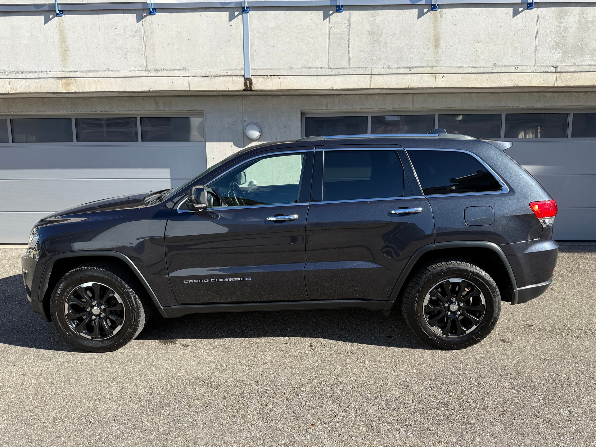 JEEP Grand Cherokee 3.0 CRD Limited Automatic-image-6