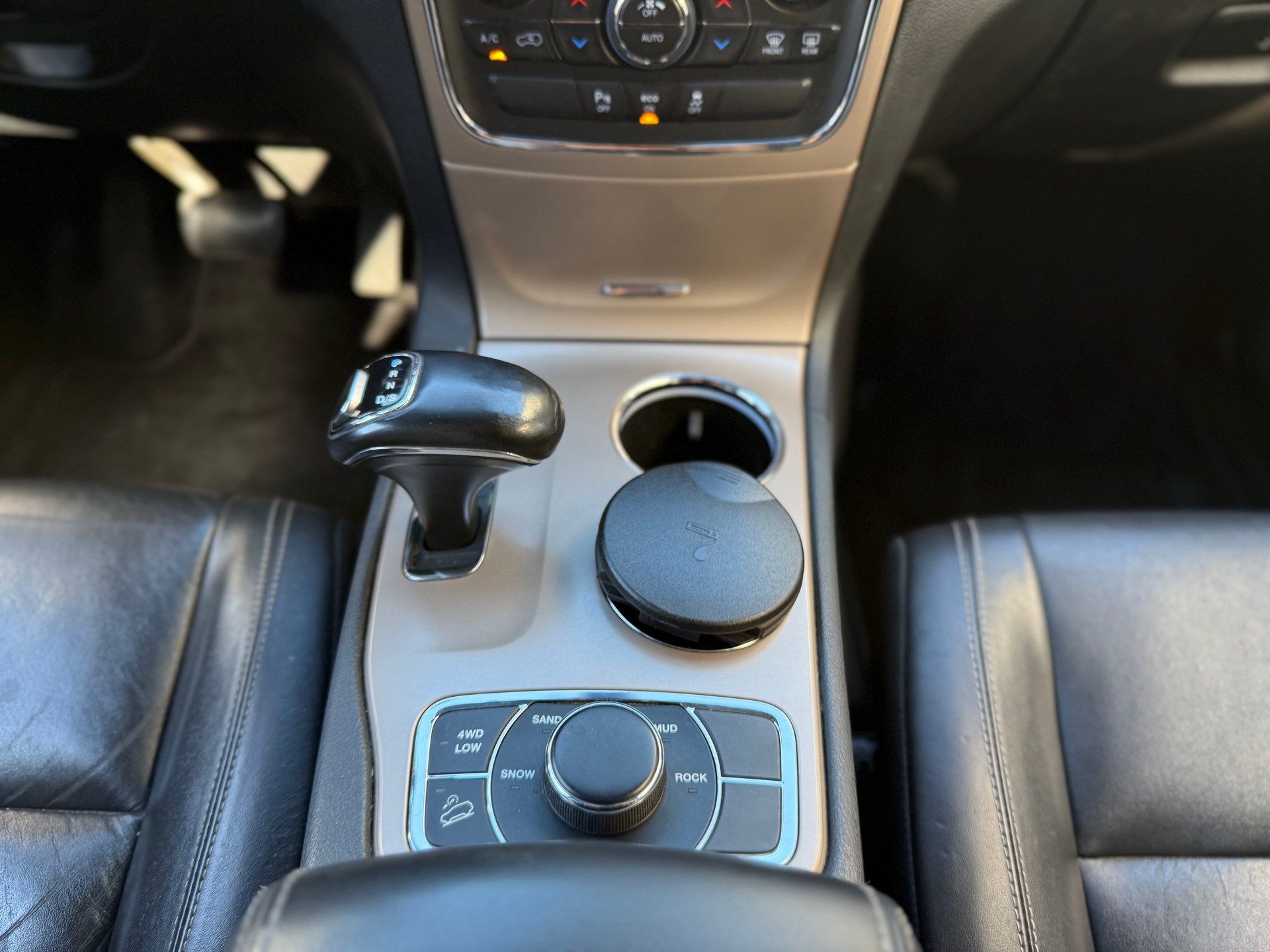 JEEP Grand Cherokee 3.0 CRD Limited Automatic-image-17
