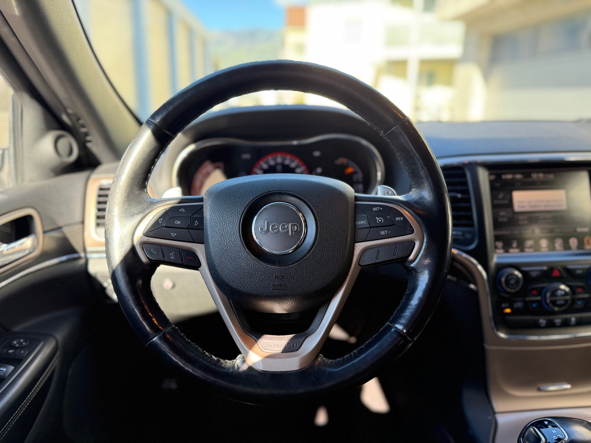 JEEP Grand Cherokee 3.0 CRD Limited Automatic-image-12