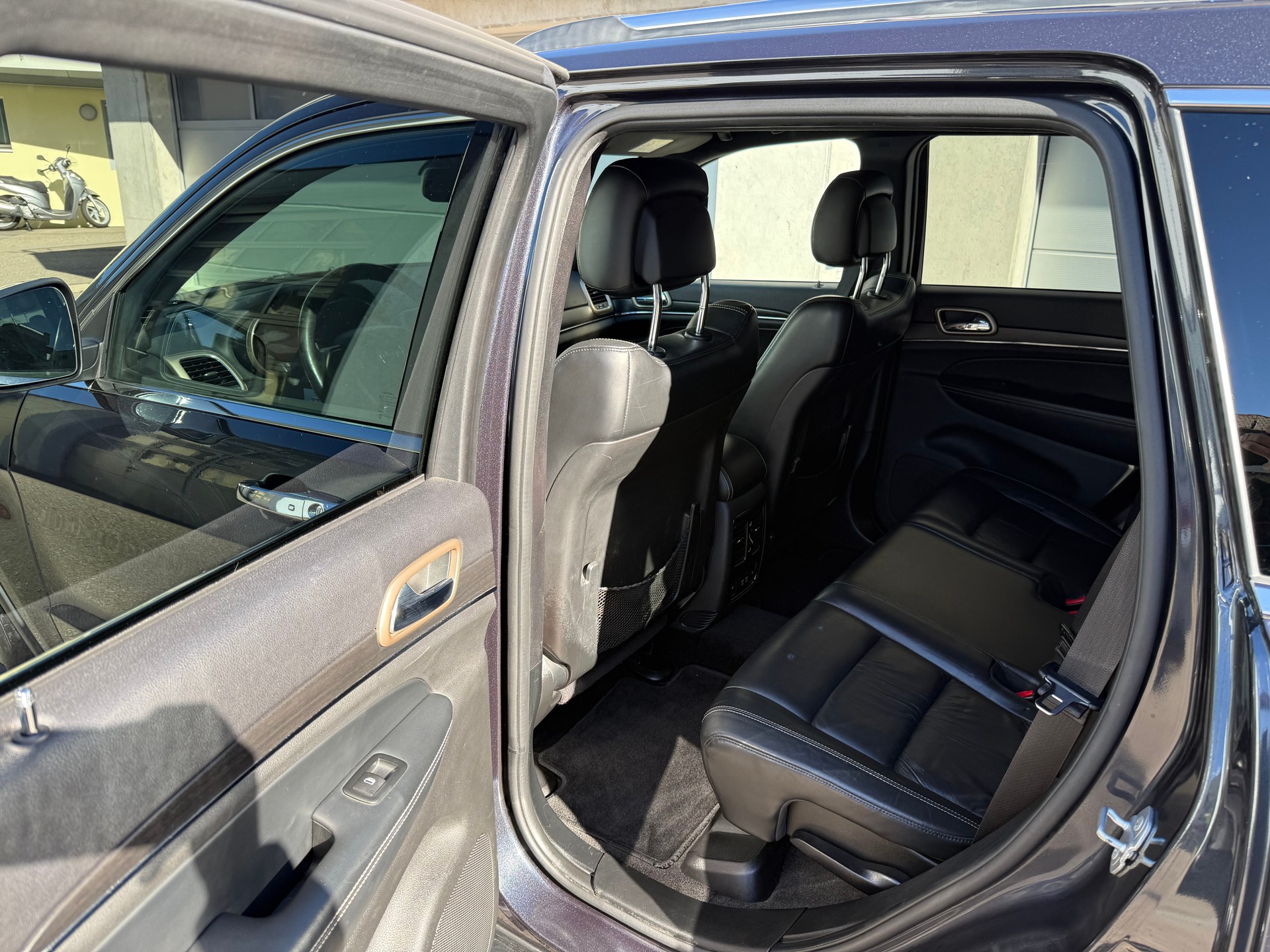 JEEP Grand Cherokee 3.0 CRD Limited Automatic-image-21